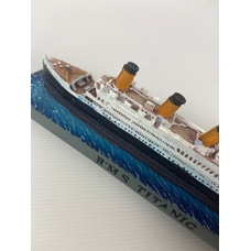 Small Titanic Model
