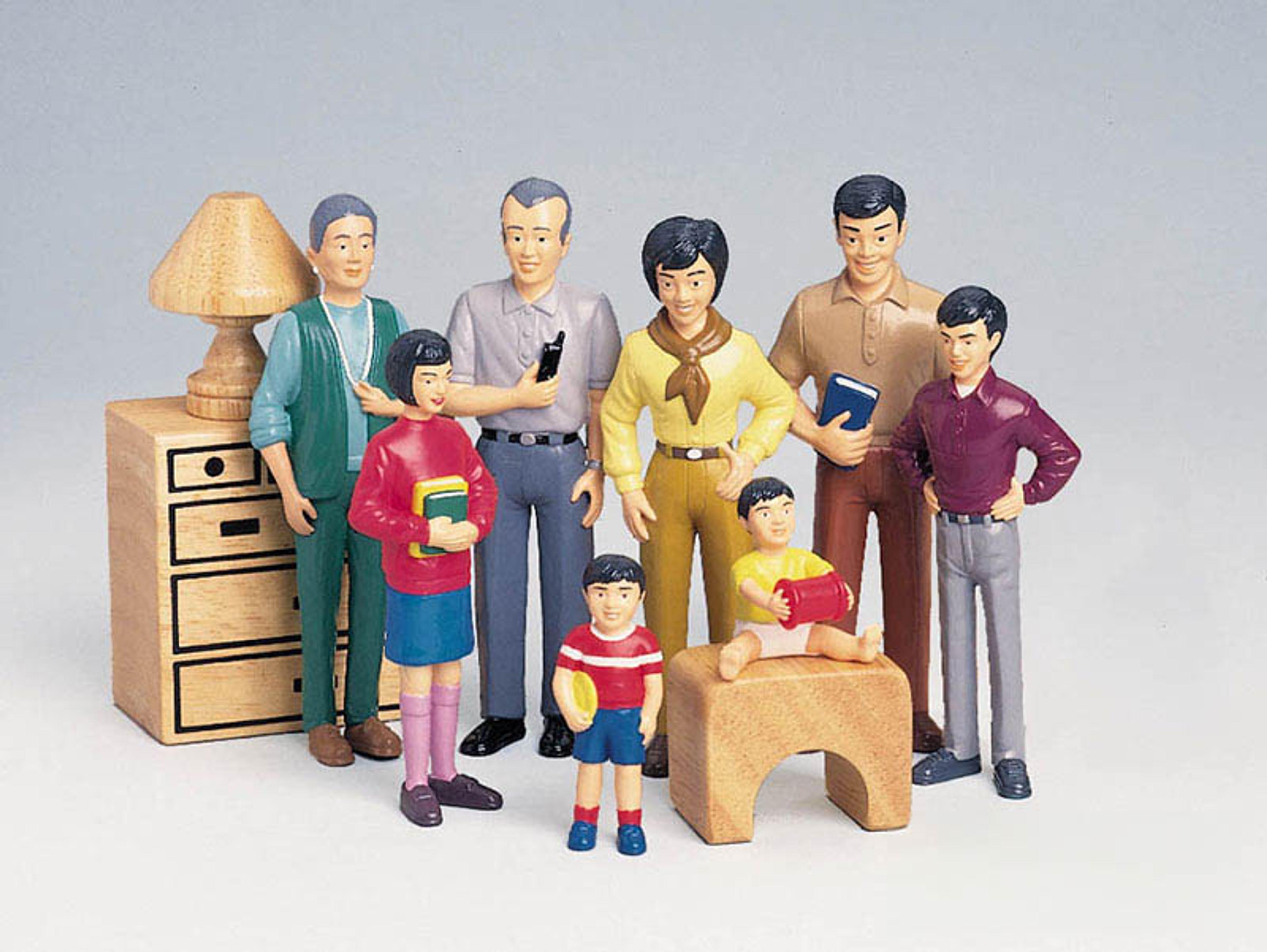 PRETEND PLAY FAMILIES (ASIAN FAMILY)