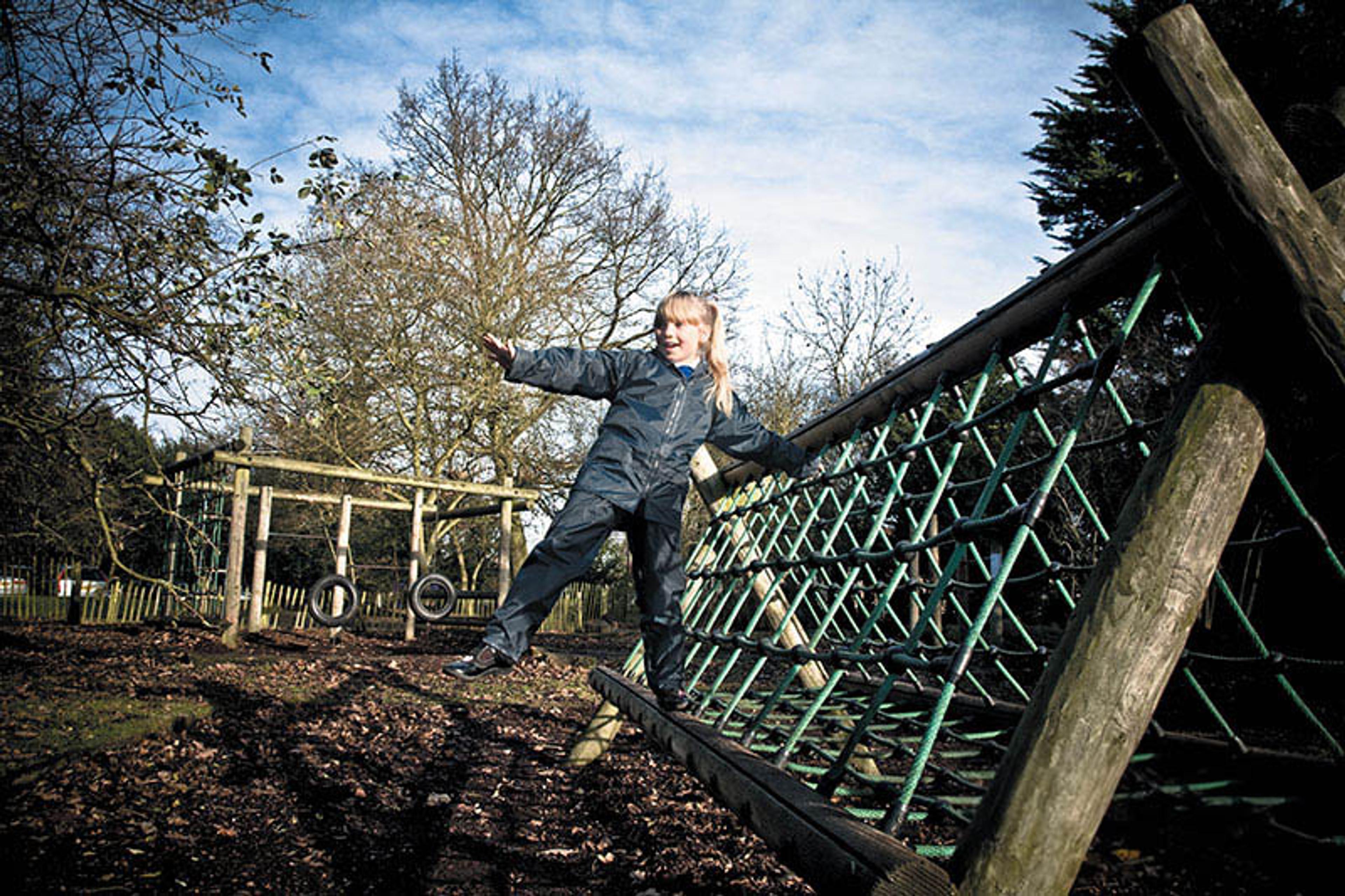 XS JR HEAVY WEIGHT JACKET AND TROUSERS (AGED 3-4)