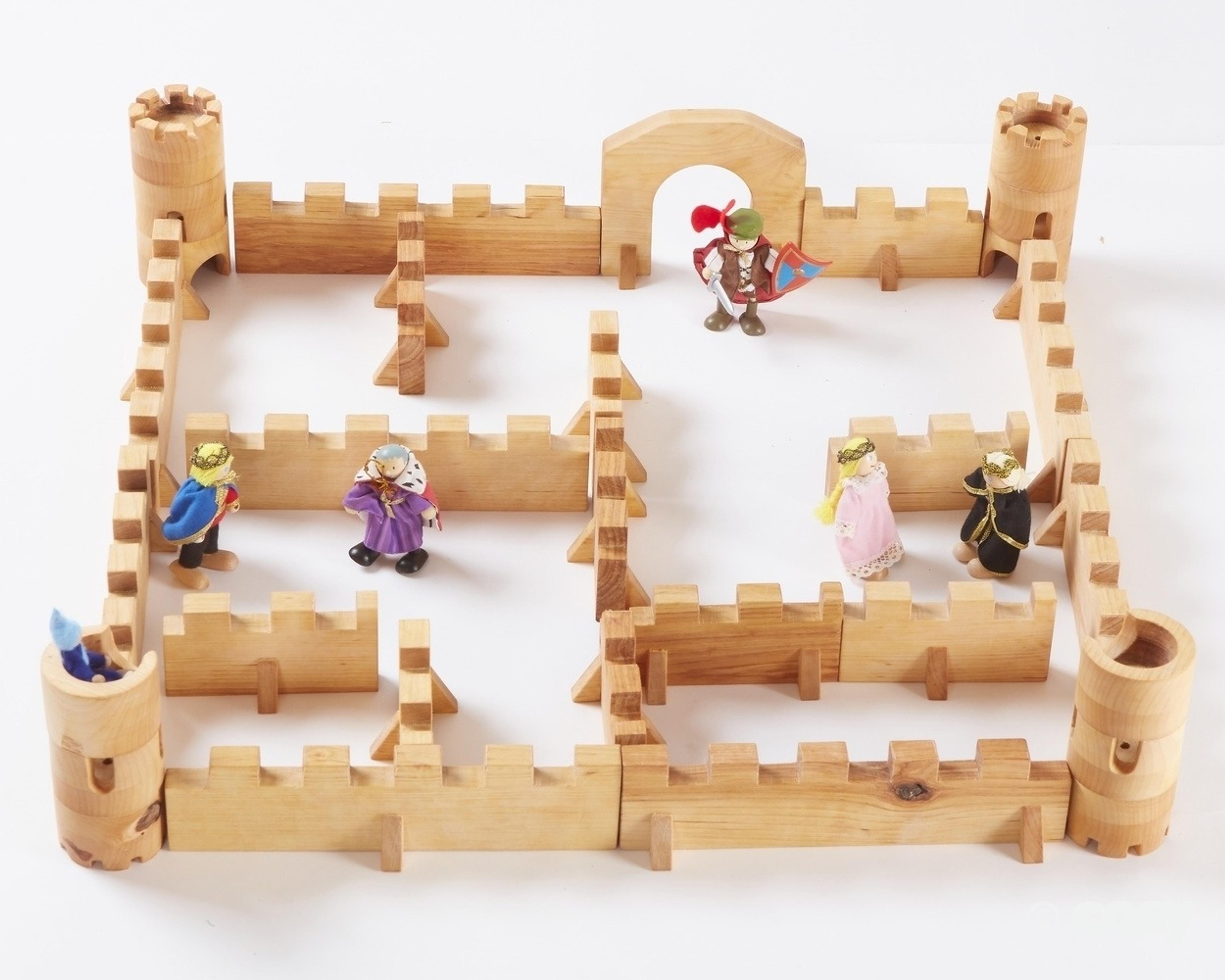 CASTLE WALLS (23PK)