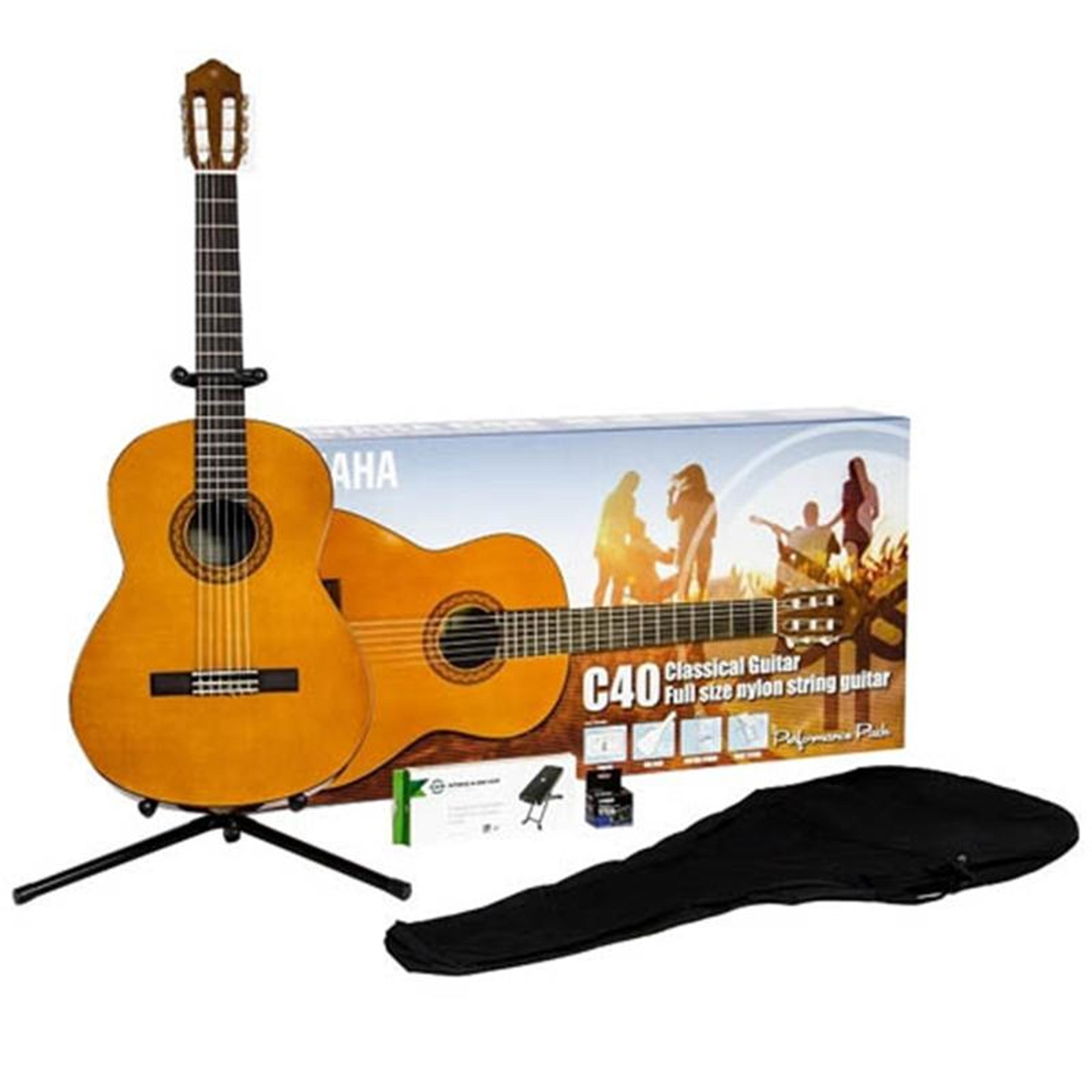 Yamaha C40 Classical Guitar Performance Pack