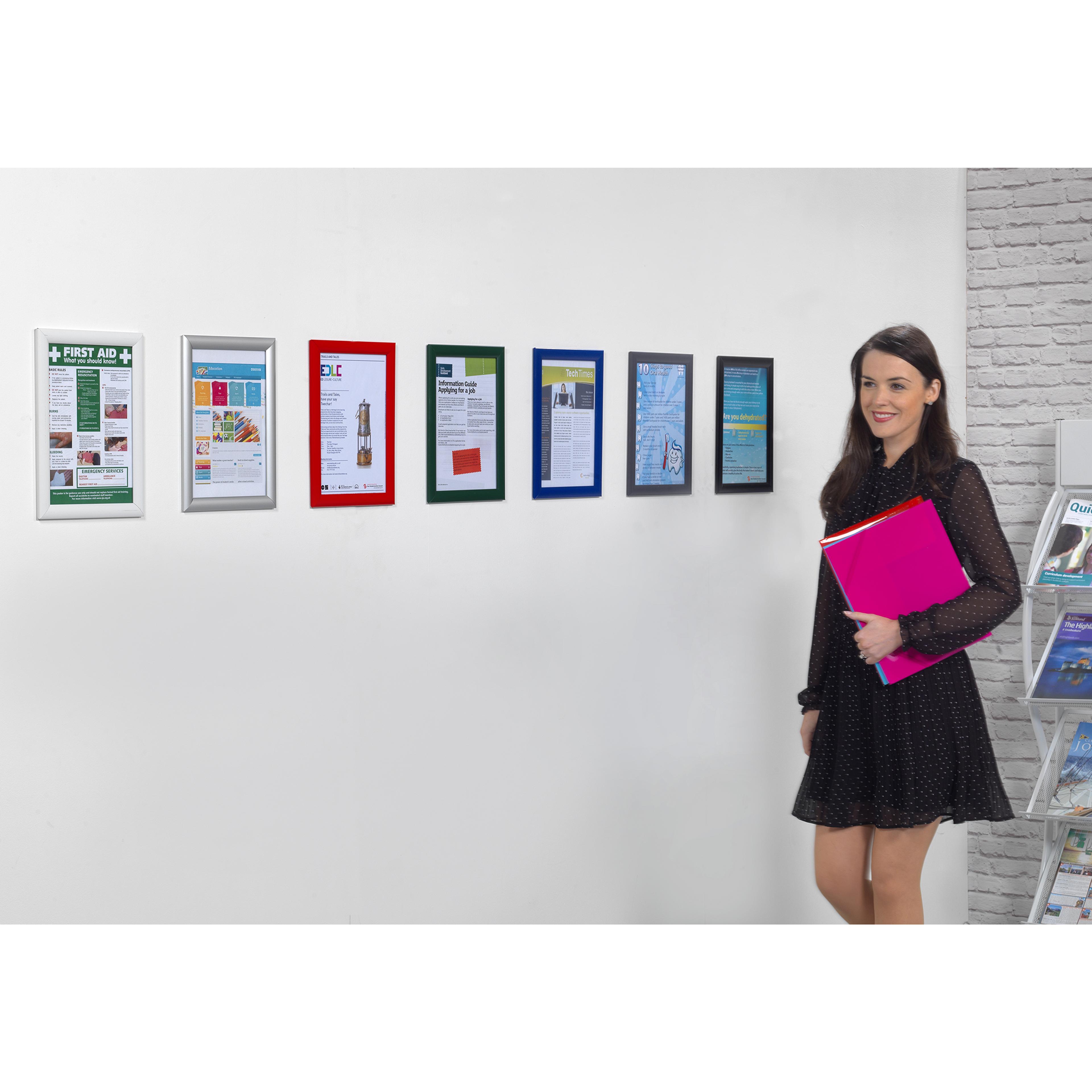 A4 Poster Display Case - pack of 5
