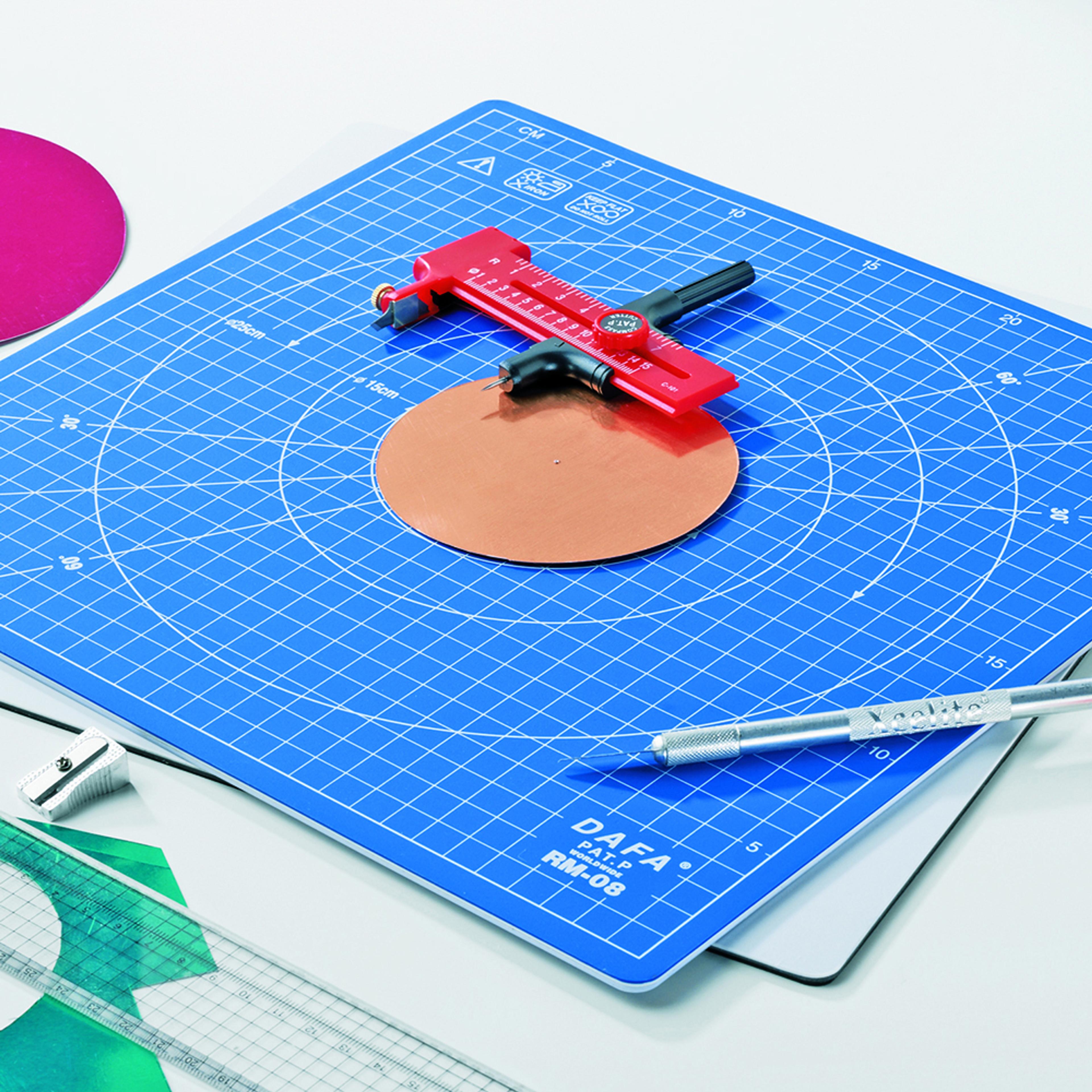 Rotating Cutting Mat