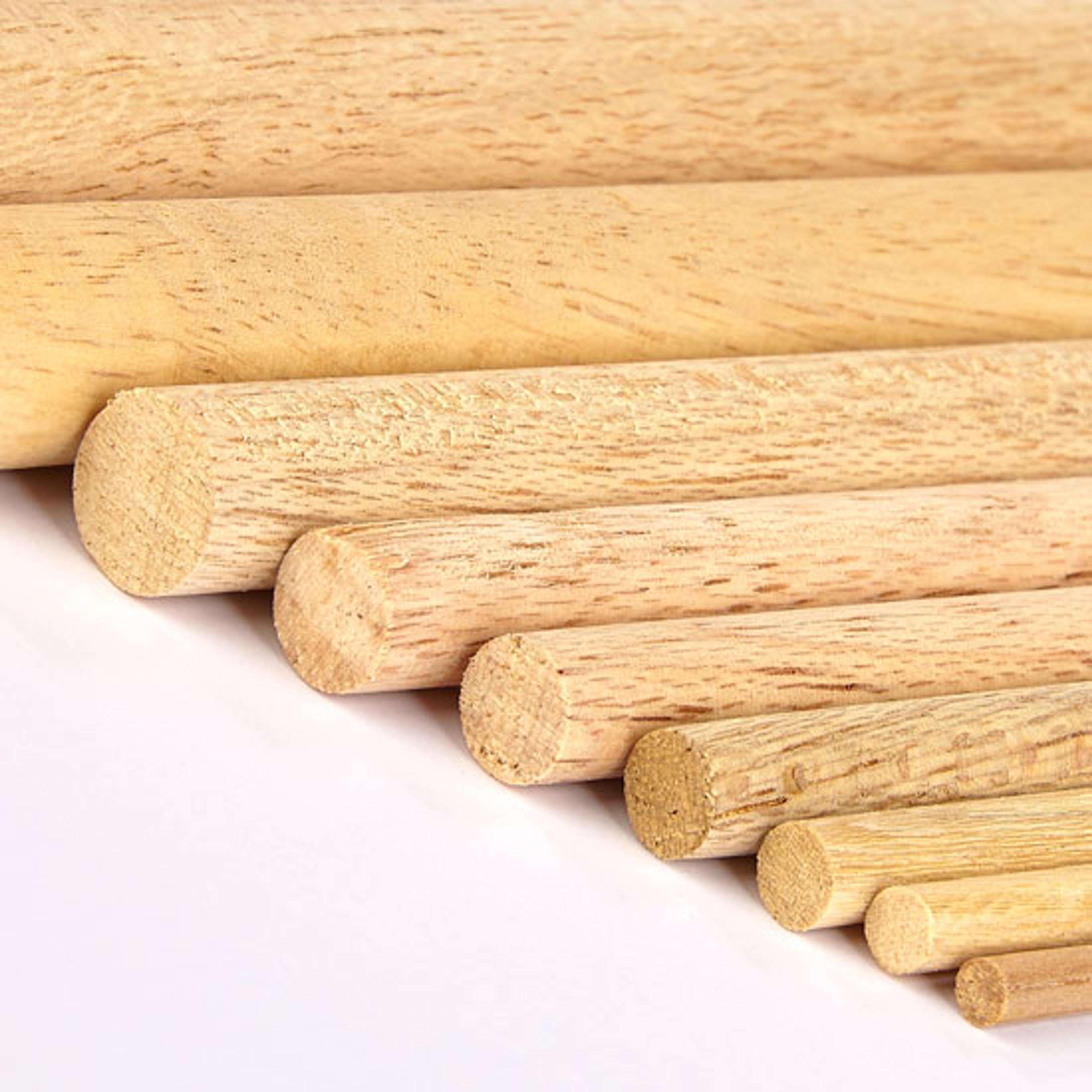 Hardwood Dowels - Round - 600mm Long x 25mm. Pack of 10