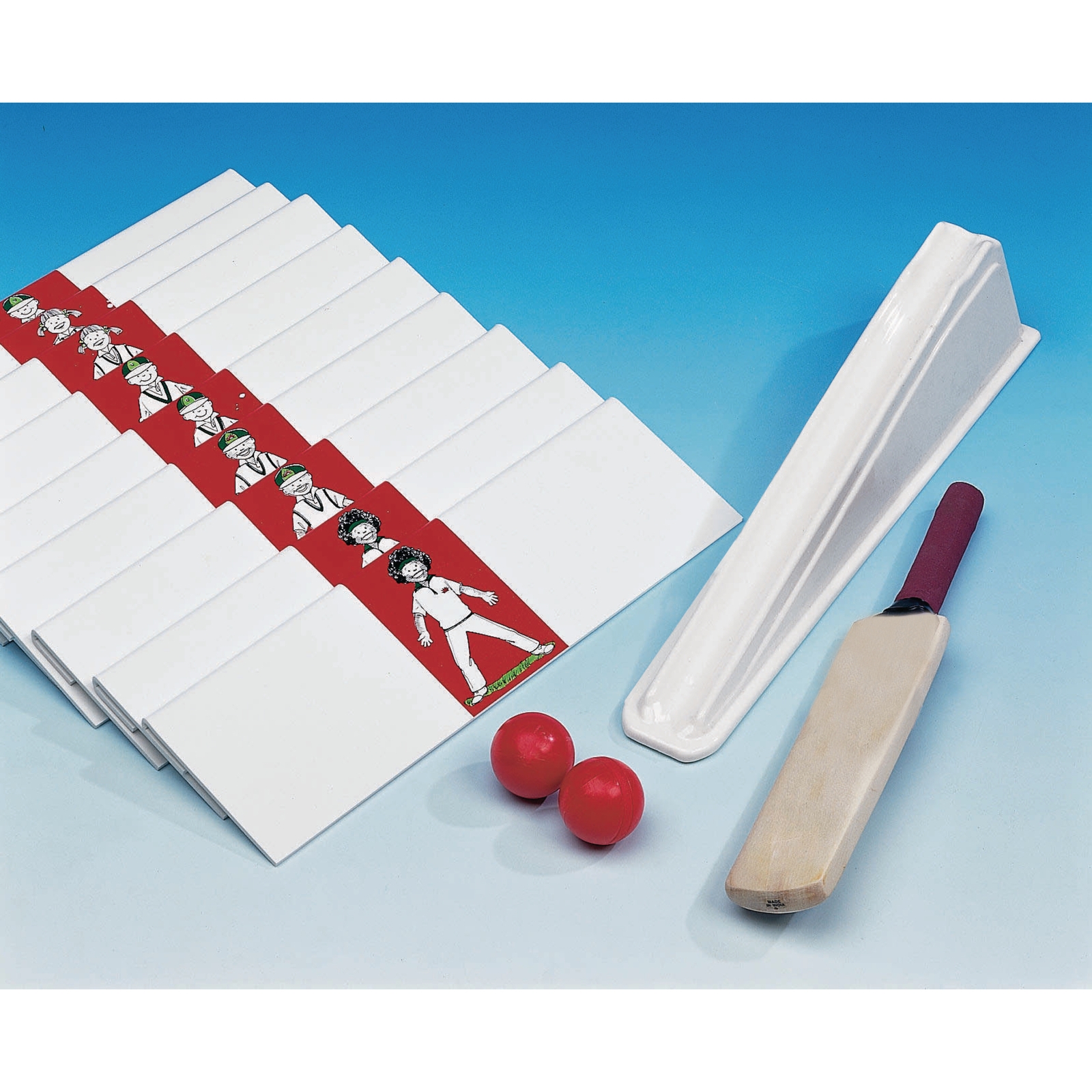 Table Cricket Rolling Ramp - White - Each