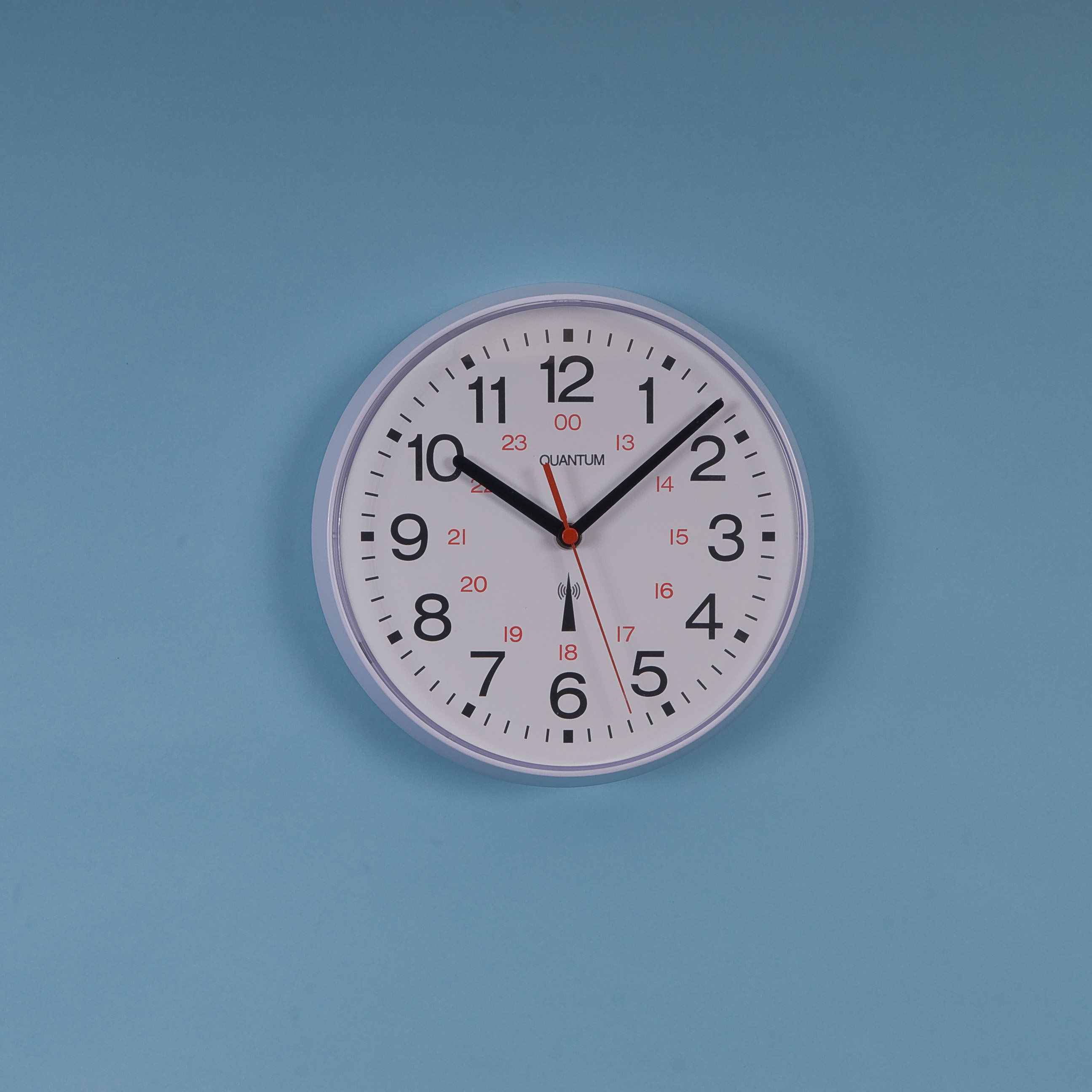 Quantum 215mm 24hr Wall Clock - 950RC | HE294690 | Findel Education