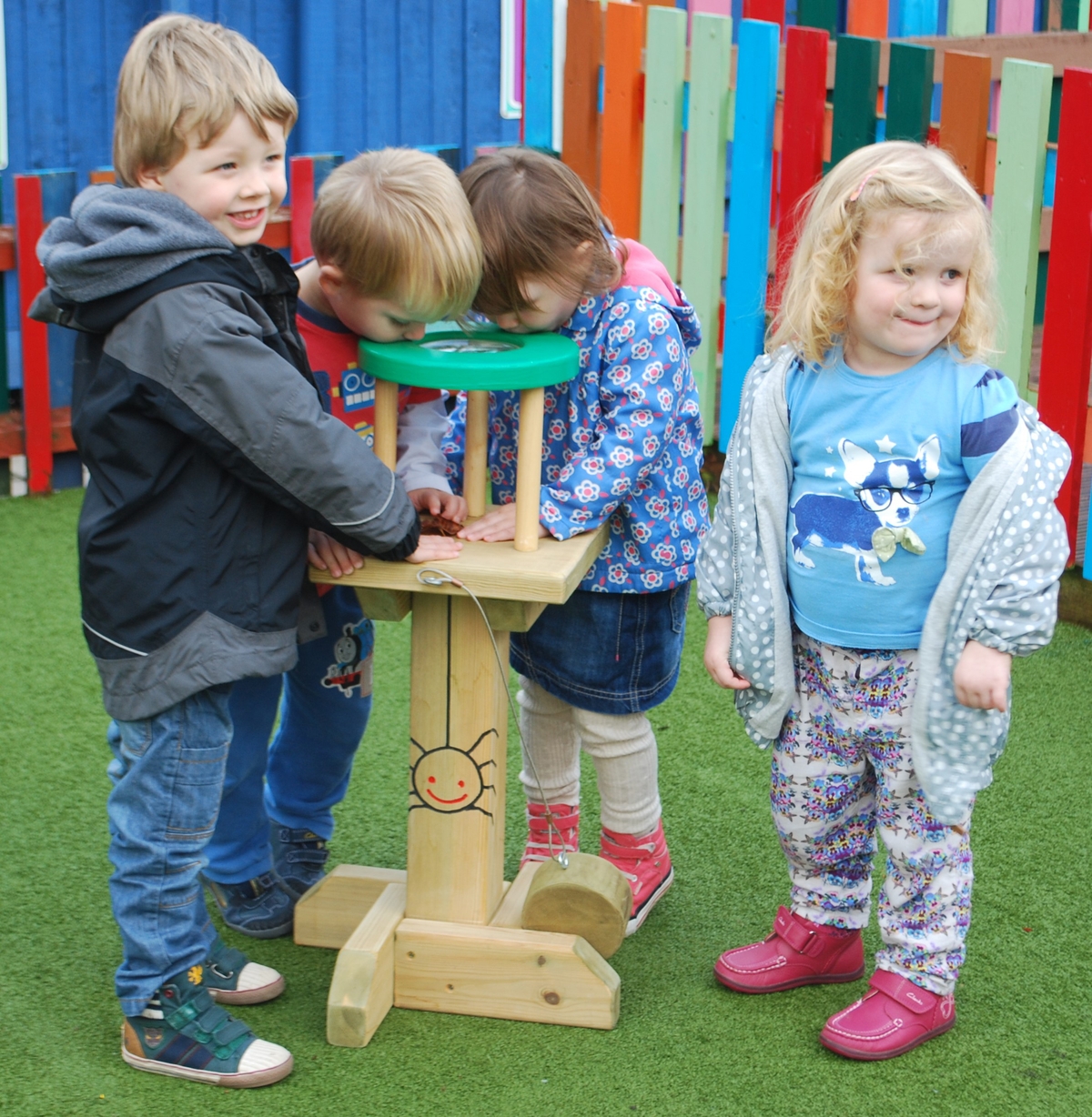 Red Monkey Play Magnify Table | HE1197151 | Findel Education