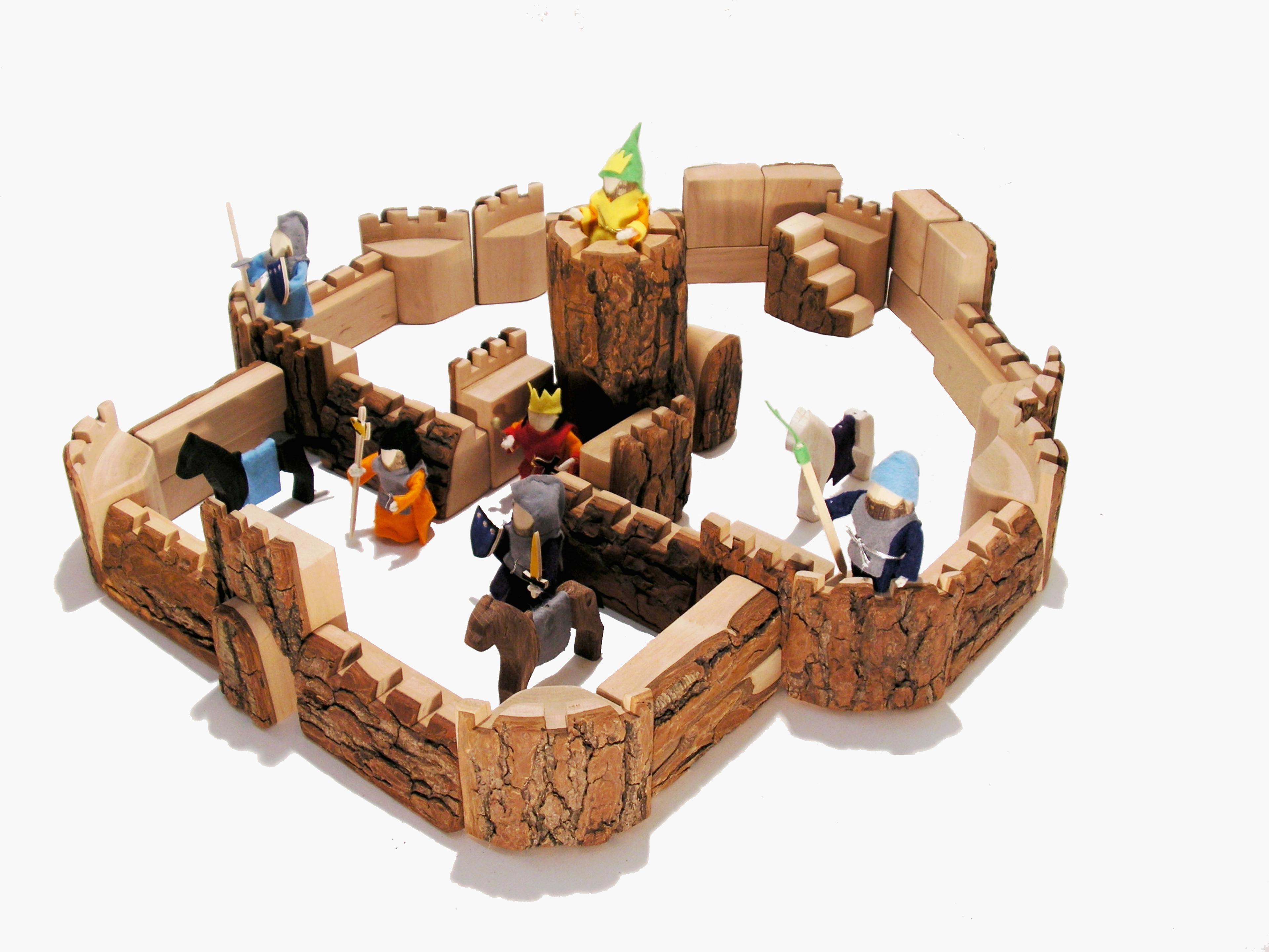 MagicWood Toys Camelot Castle Set - Pack of 35