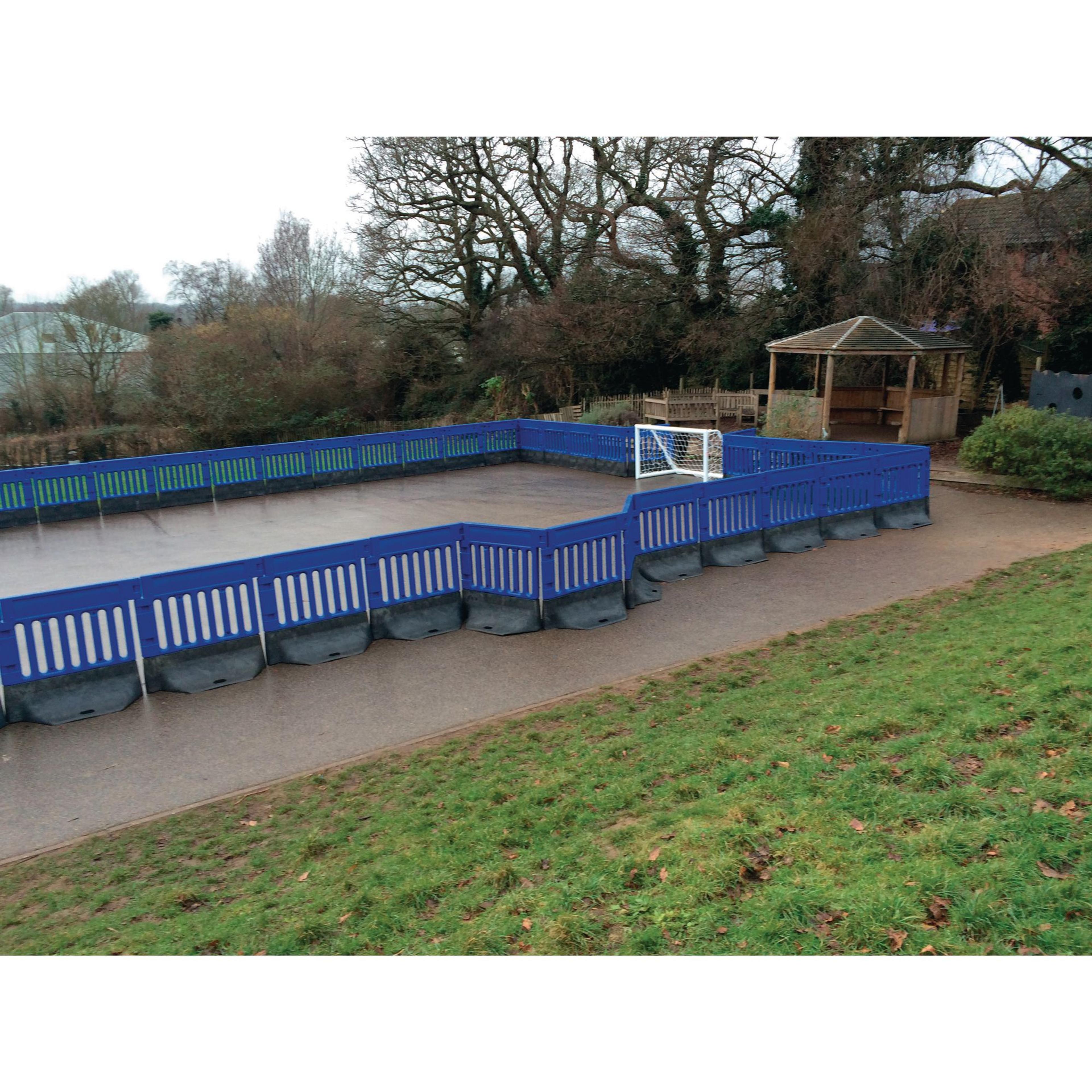Smooga Thames Pitch - 18x12m