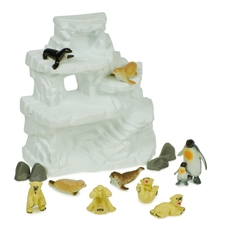 Arctic Mountain Play Pack from Hope Education