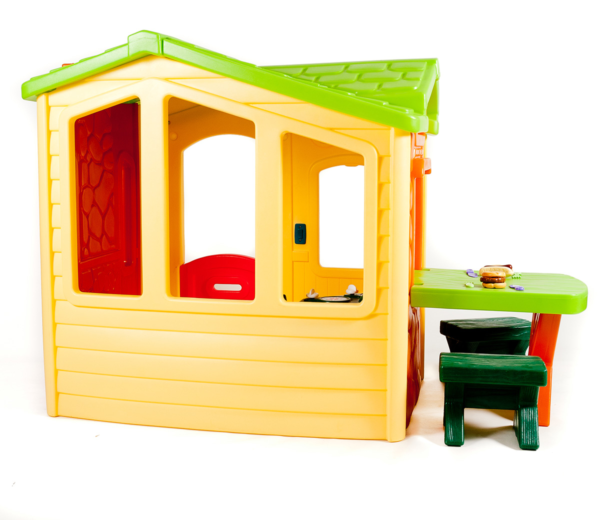 little tikes picnic on the patio