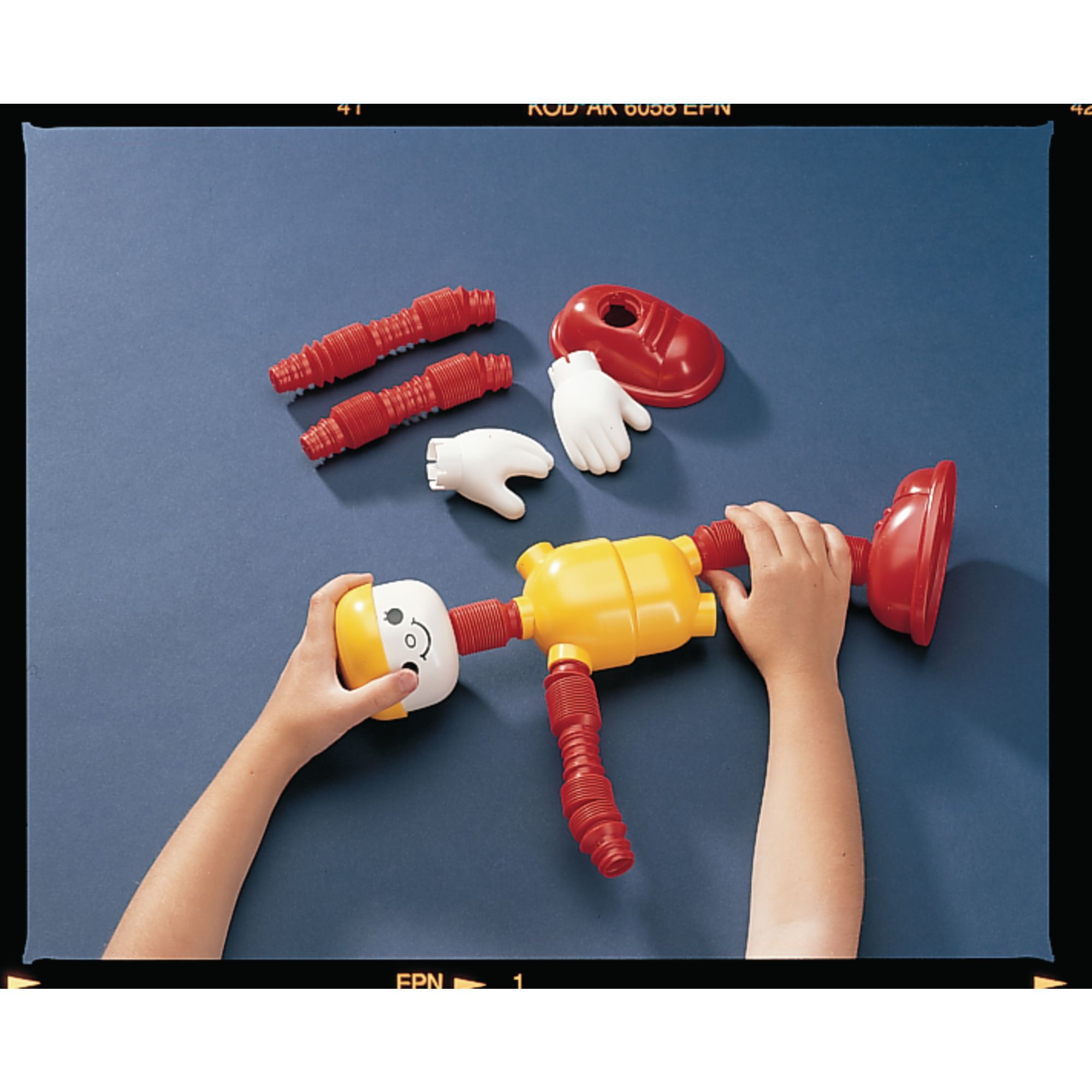 Popoids Standard Bucket - Pack of 70 | HC114549 | Findel International