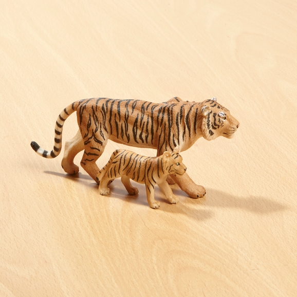 CP00050612 - Wild Animals and their Young Set from Hope Education | Findel  International
