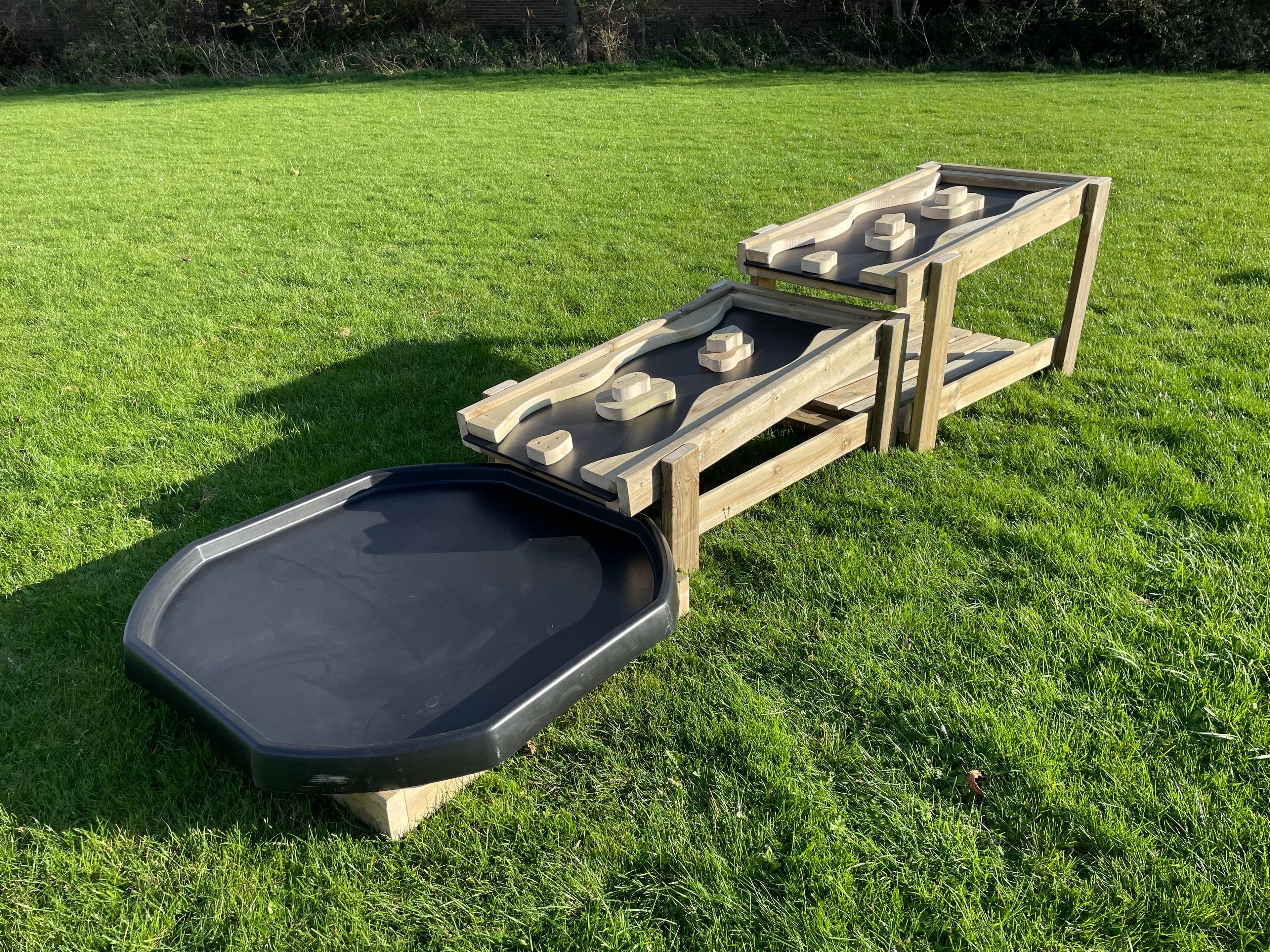 NEWBY LEISURE Outdoor Water Chute & Play Tray Table 