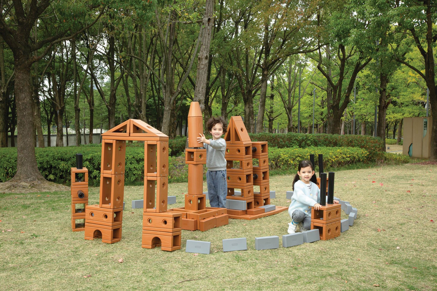 Large outdoor building blocks online