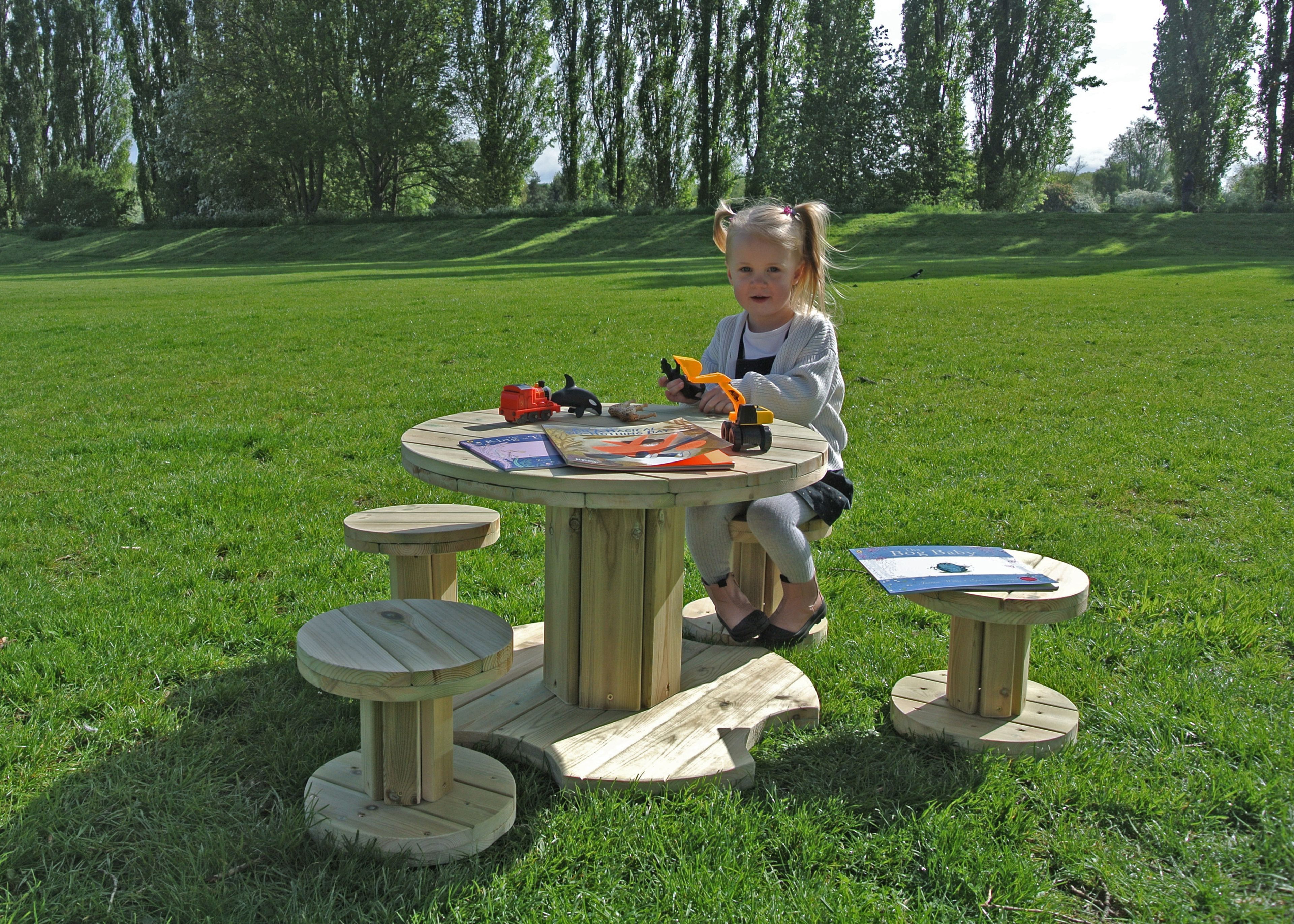 Cable Reel Table and 4 Stools From Hope Education