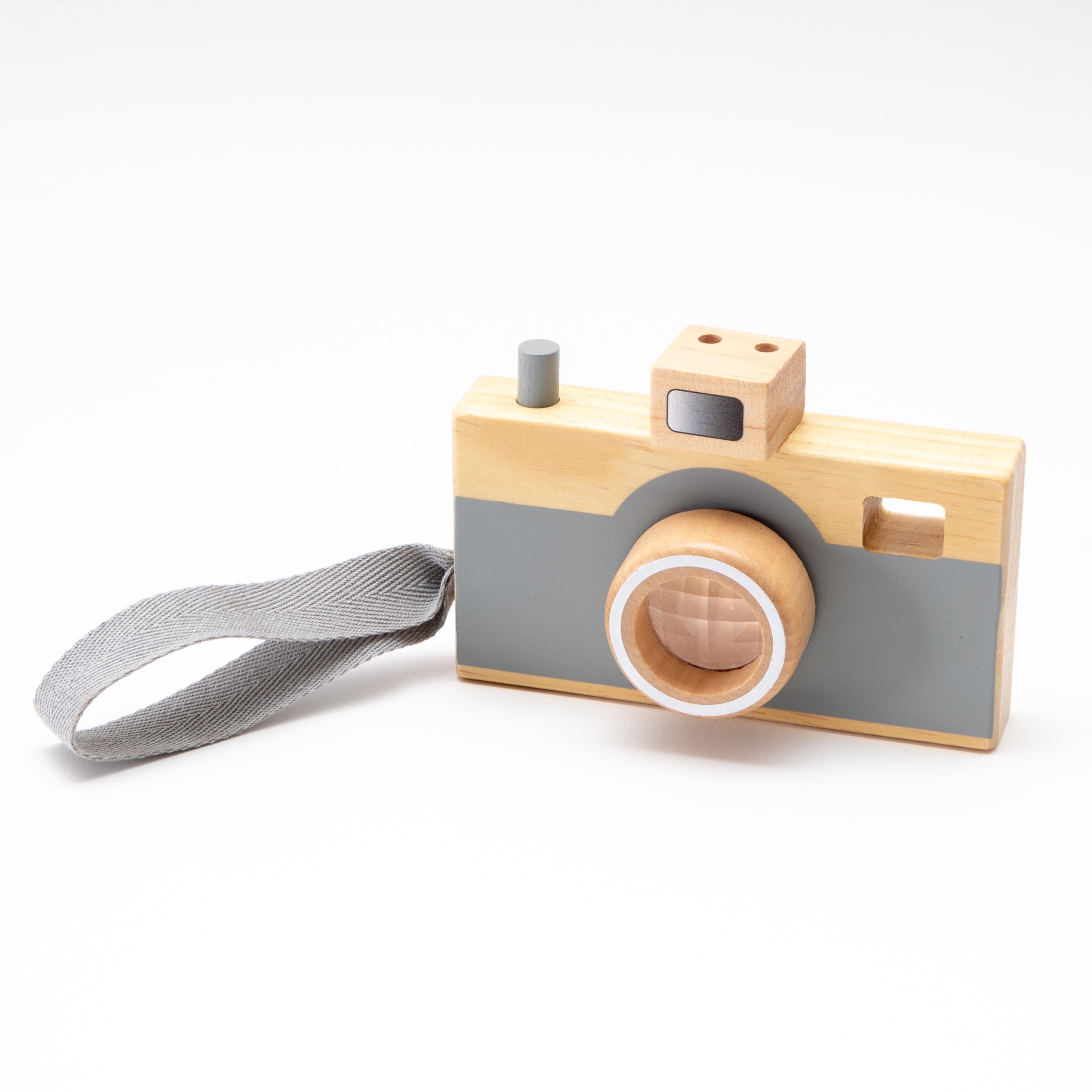 Wooden Camera from Hope Education 