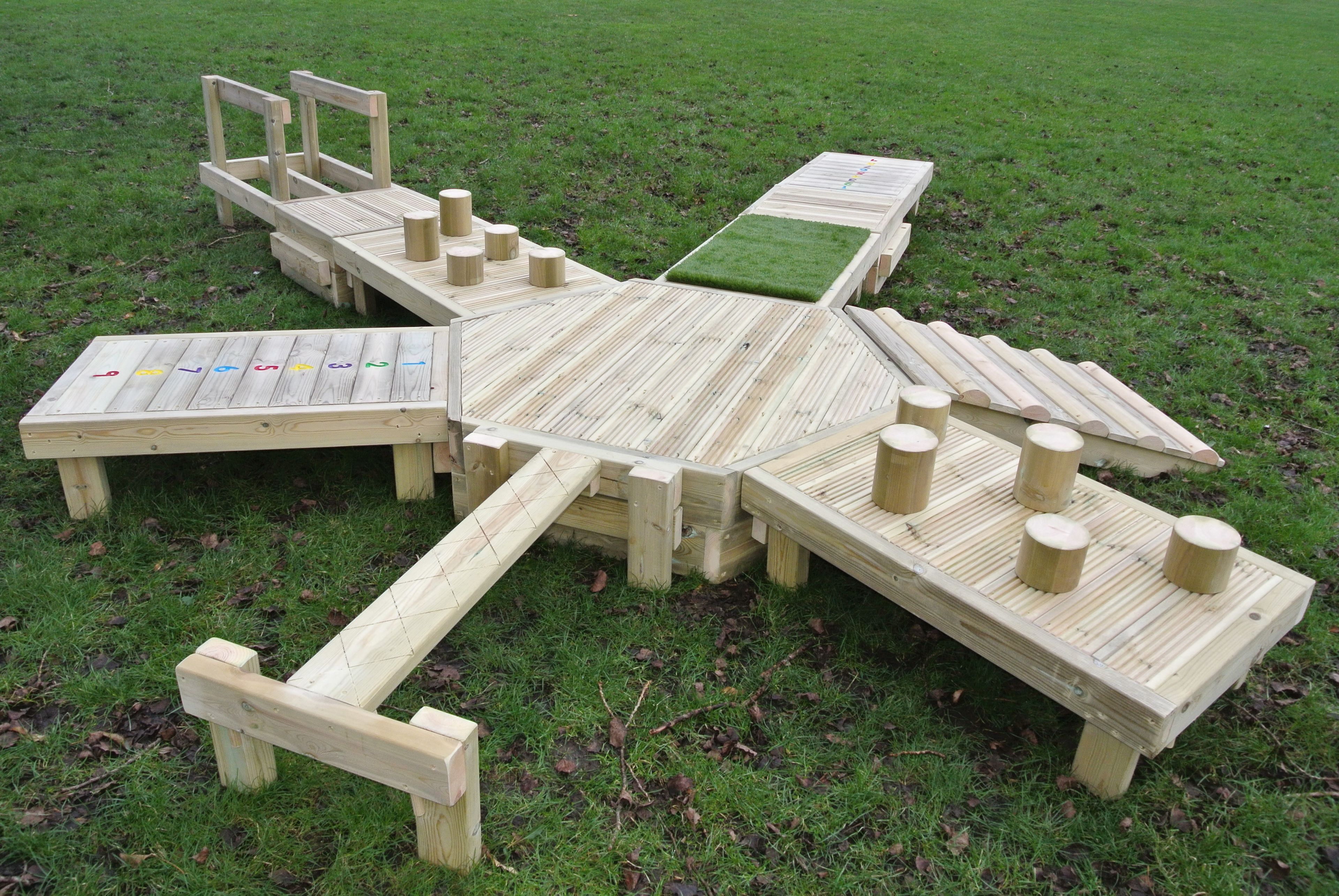 Red Monkey Play Development Trail 8 Pieces