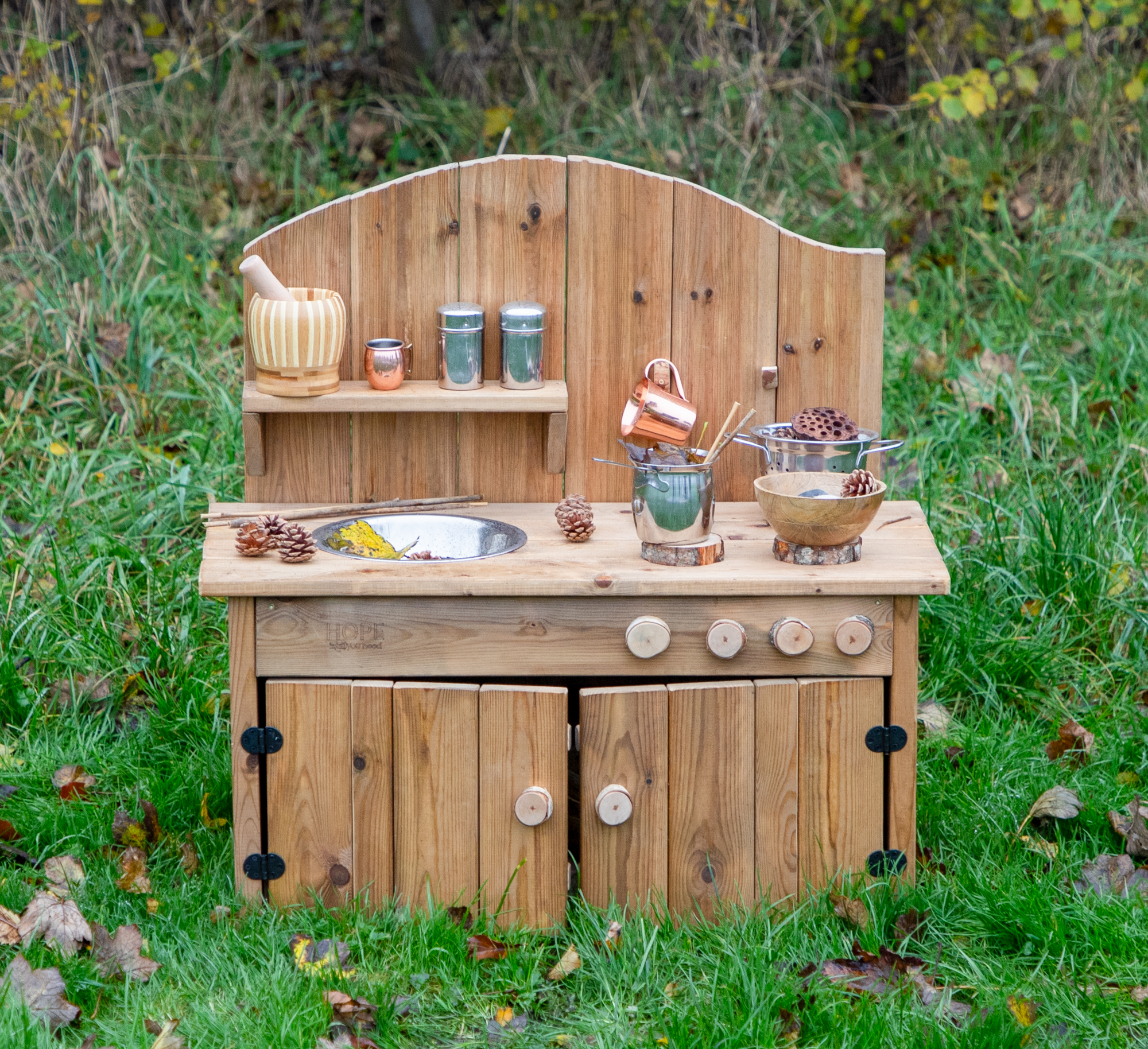 Rustic store play kitchen