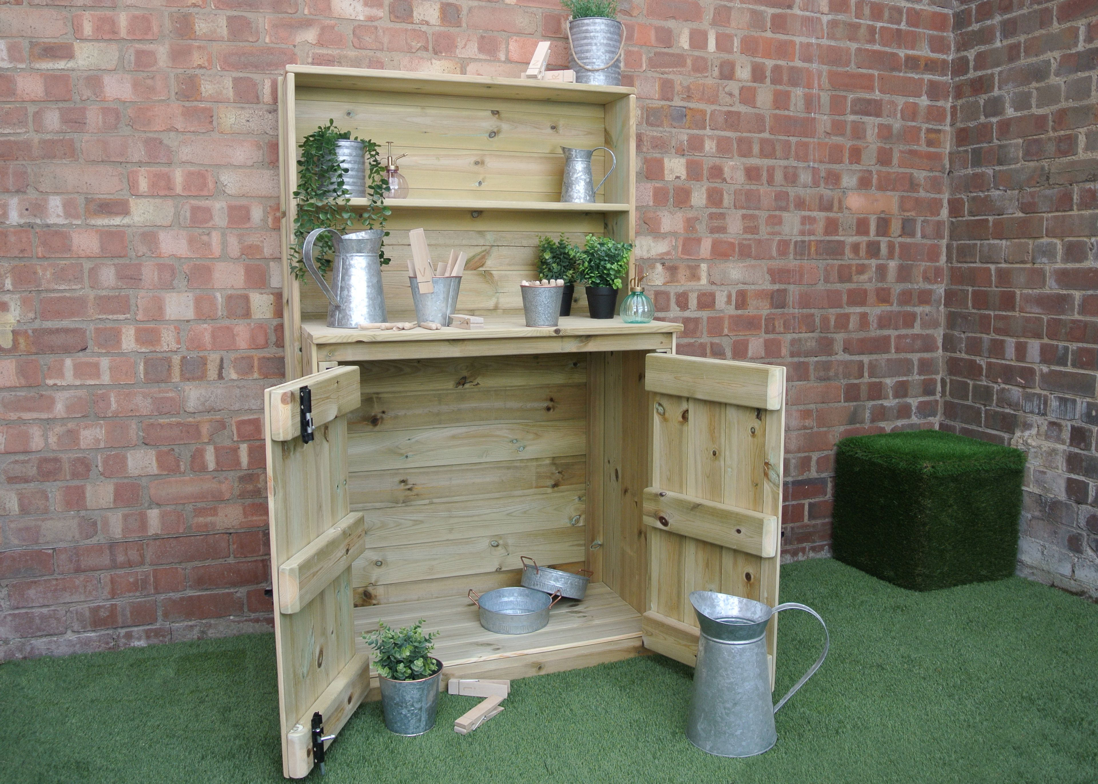 Outdoor Resource Practitioner Storage Station from Hope Education