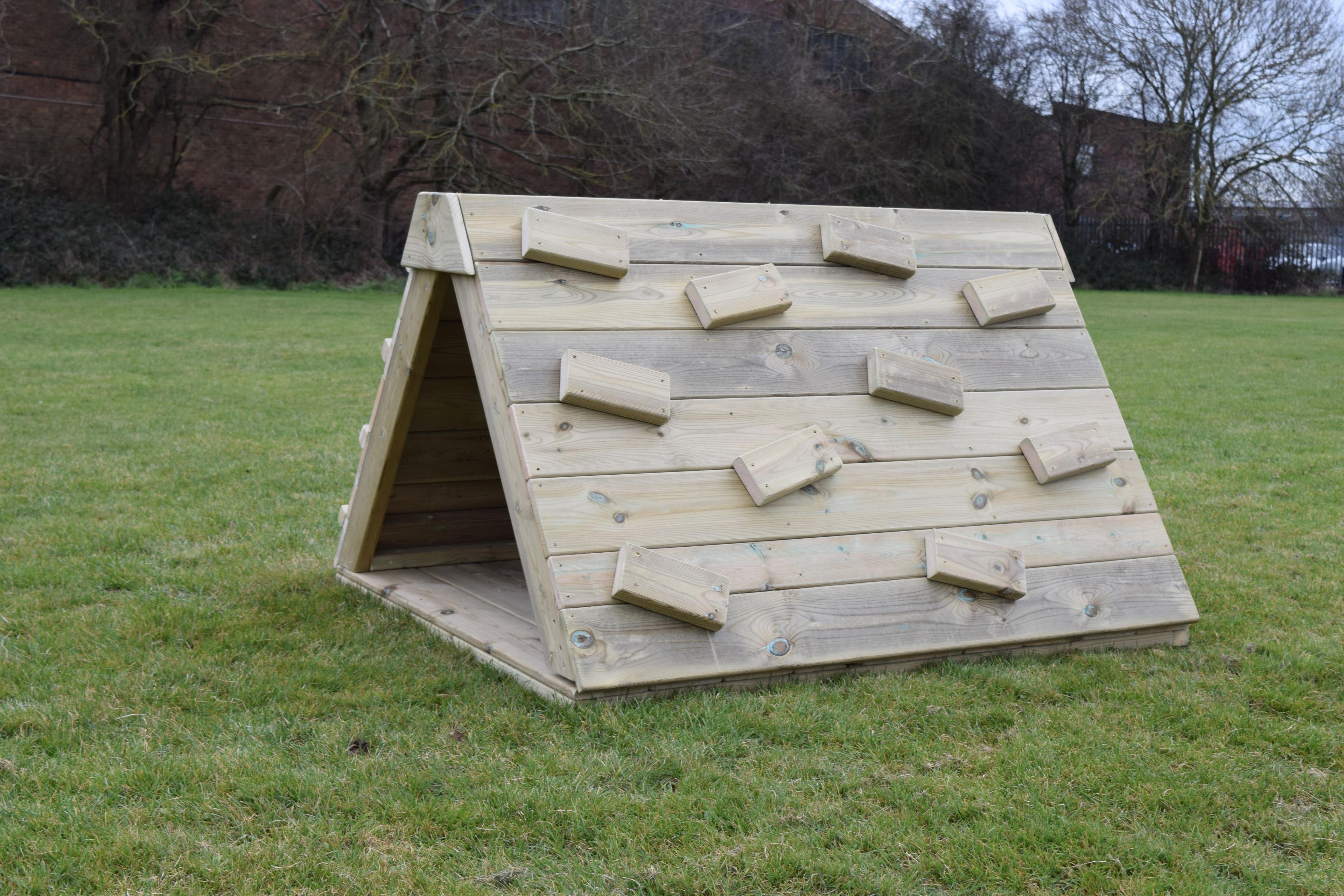 NEWBY LEISURE Outdoor Medium Climbing Prism 