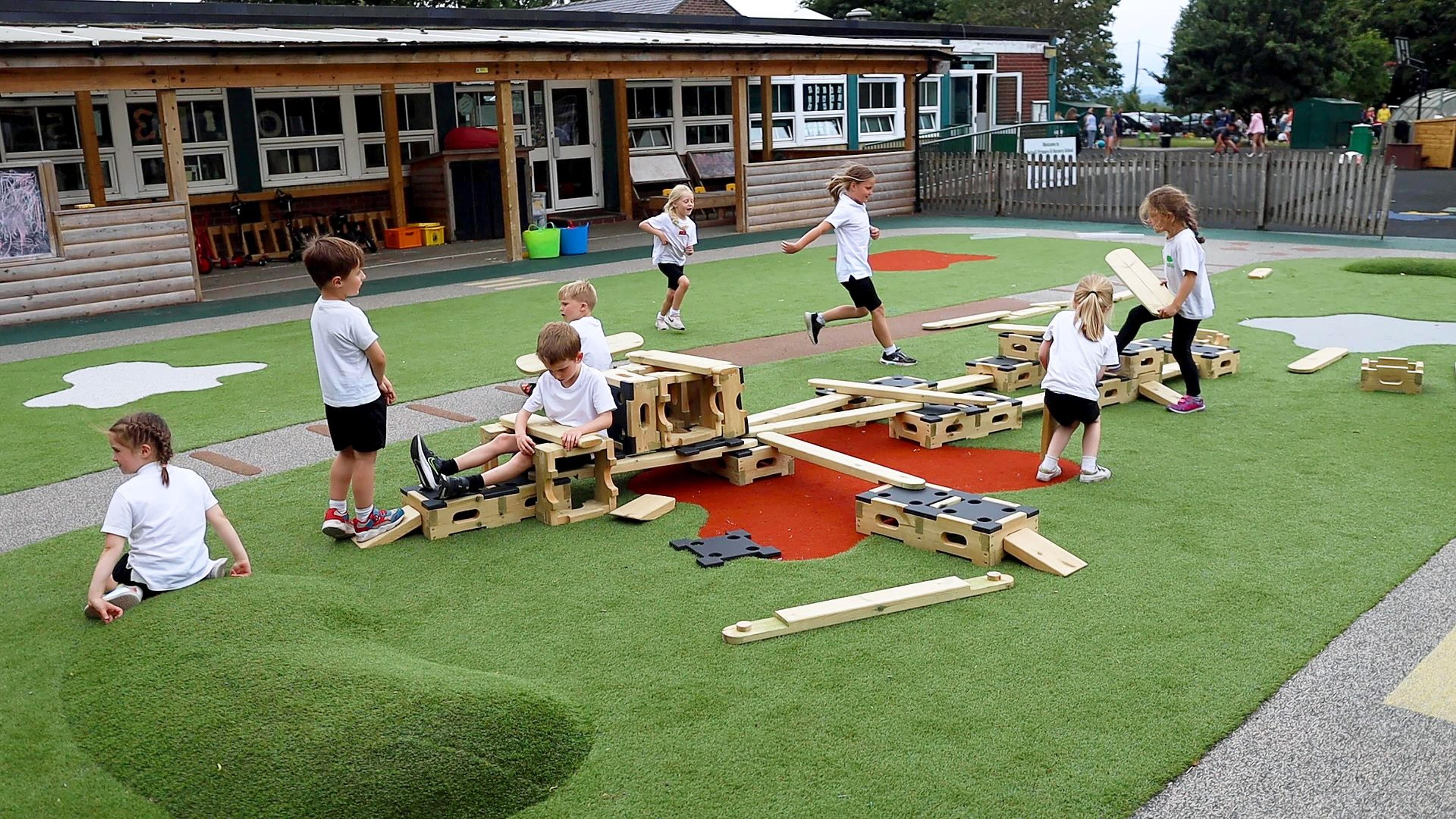 Pentagon Play Builder Engineer with Role Play Additions