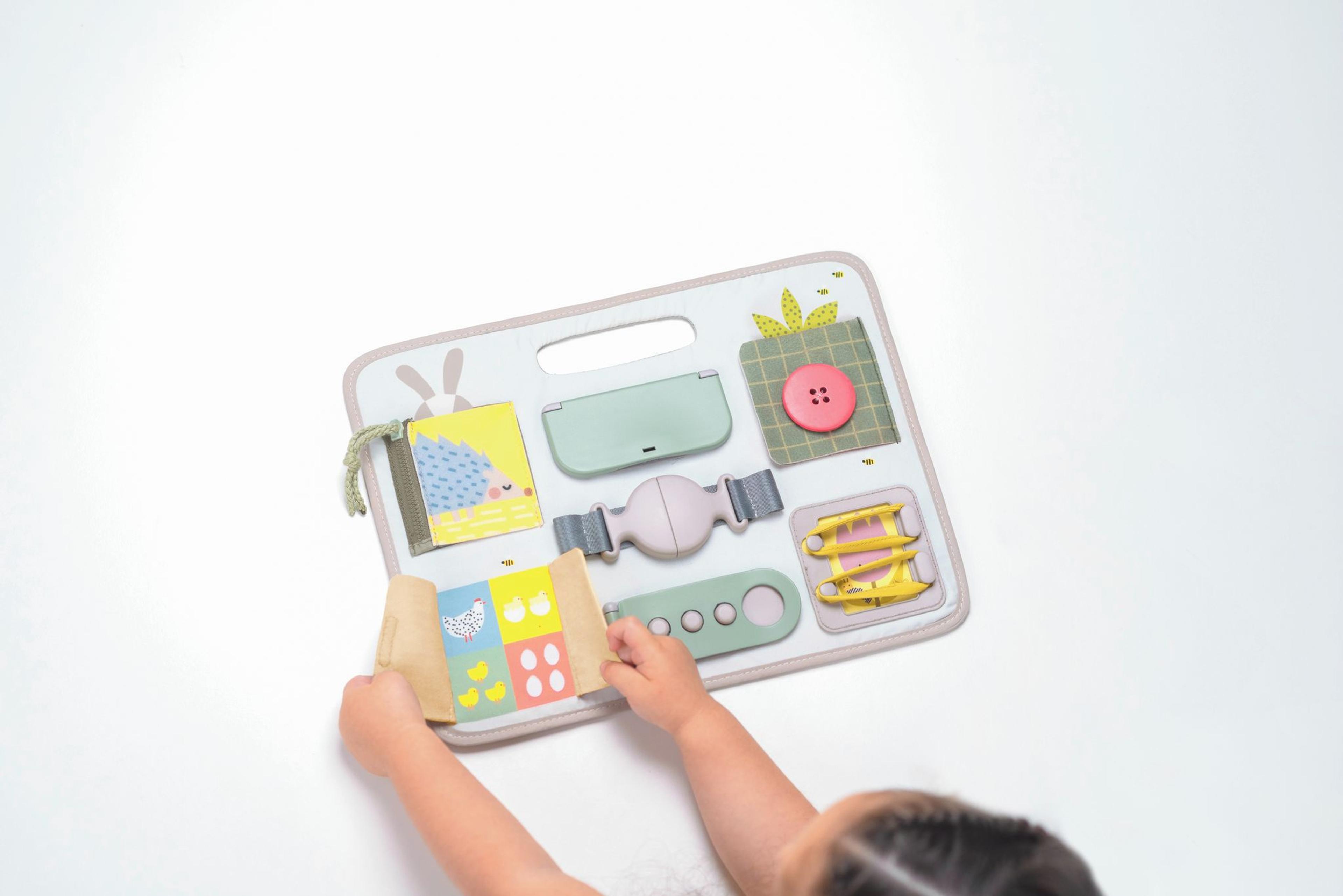 taf toys Activity Buckles Board