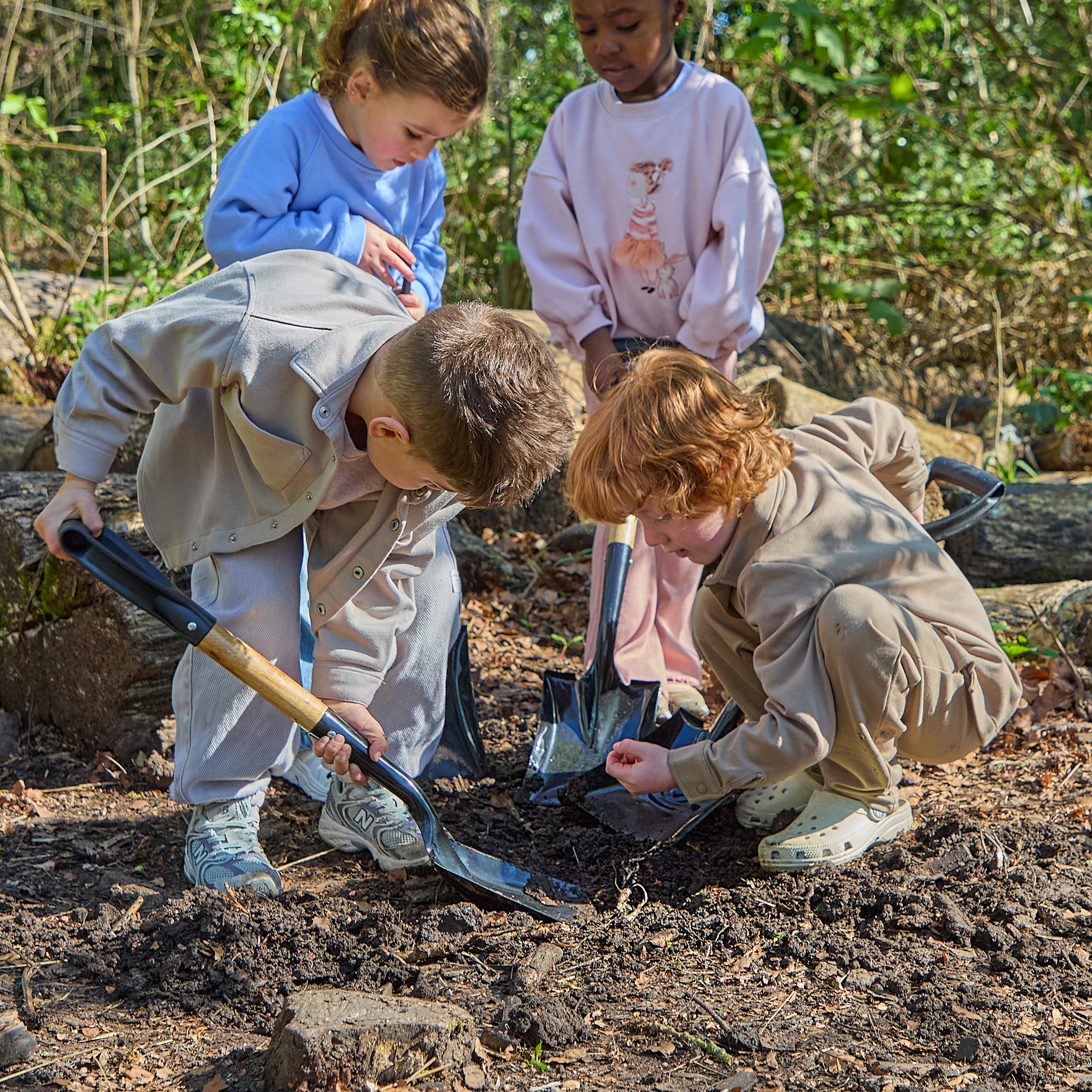 Digging Spades from Hope Education - Pack of 4