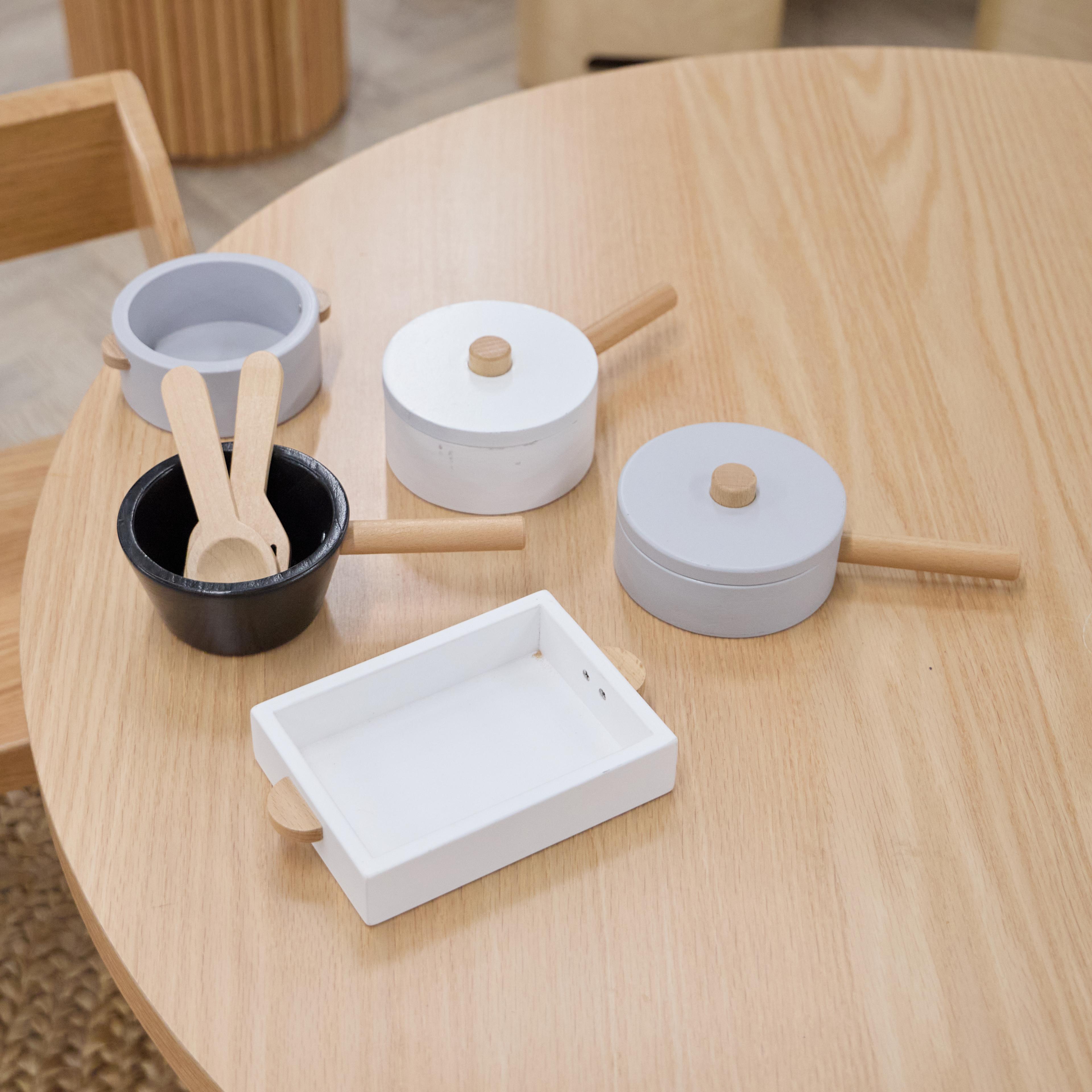 Grey and White Pan Set from Hope Education