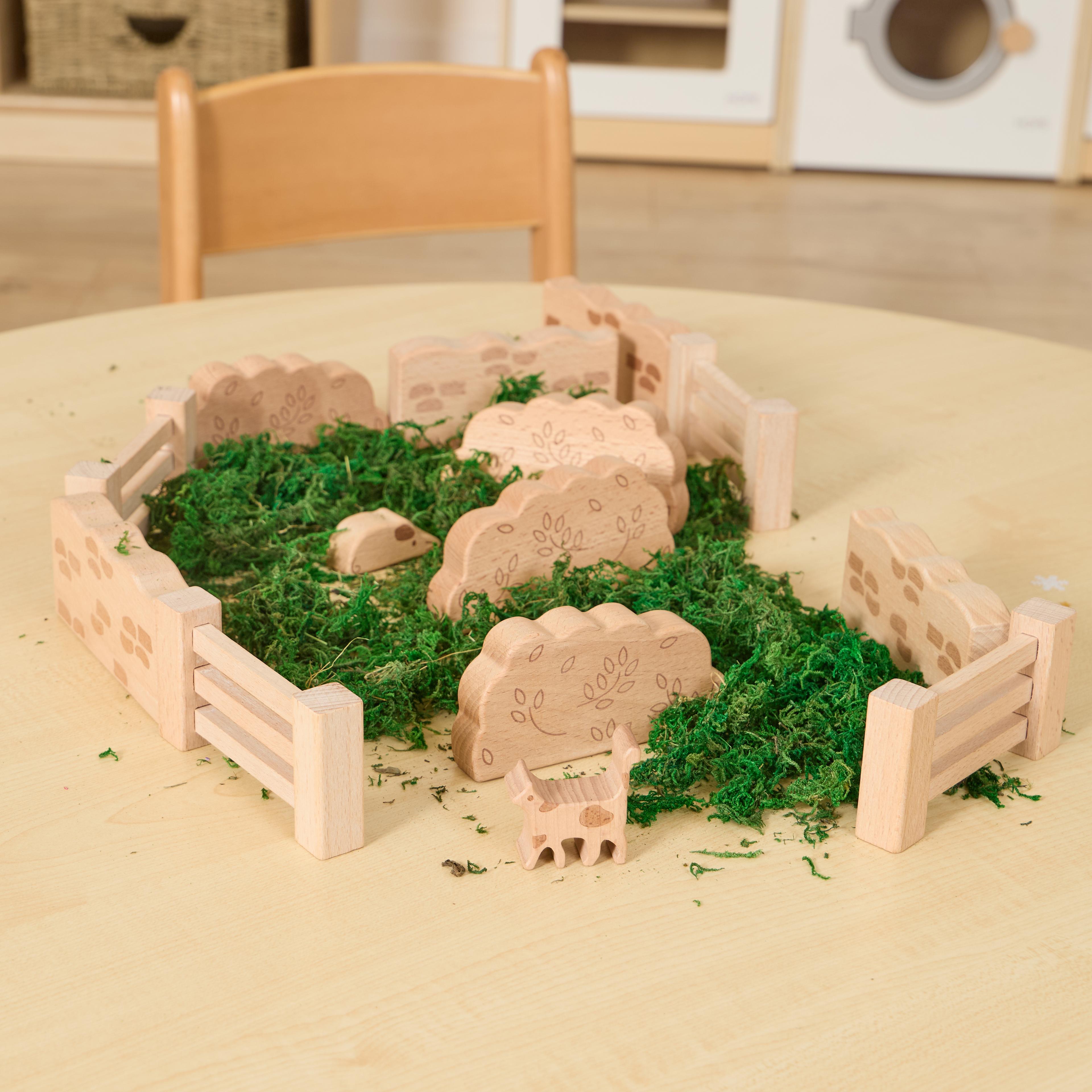 Wooden Fences, Walls and Hedges from Hope Education - Pack of 12