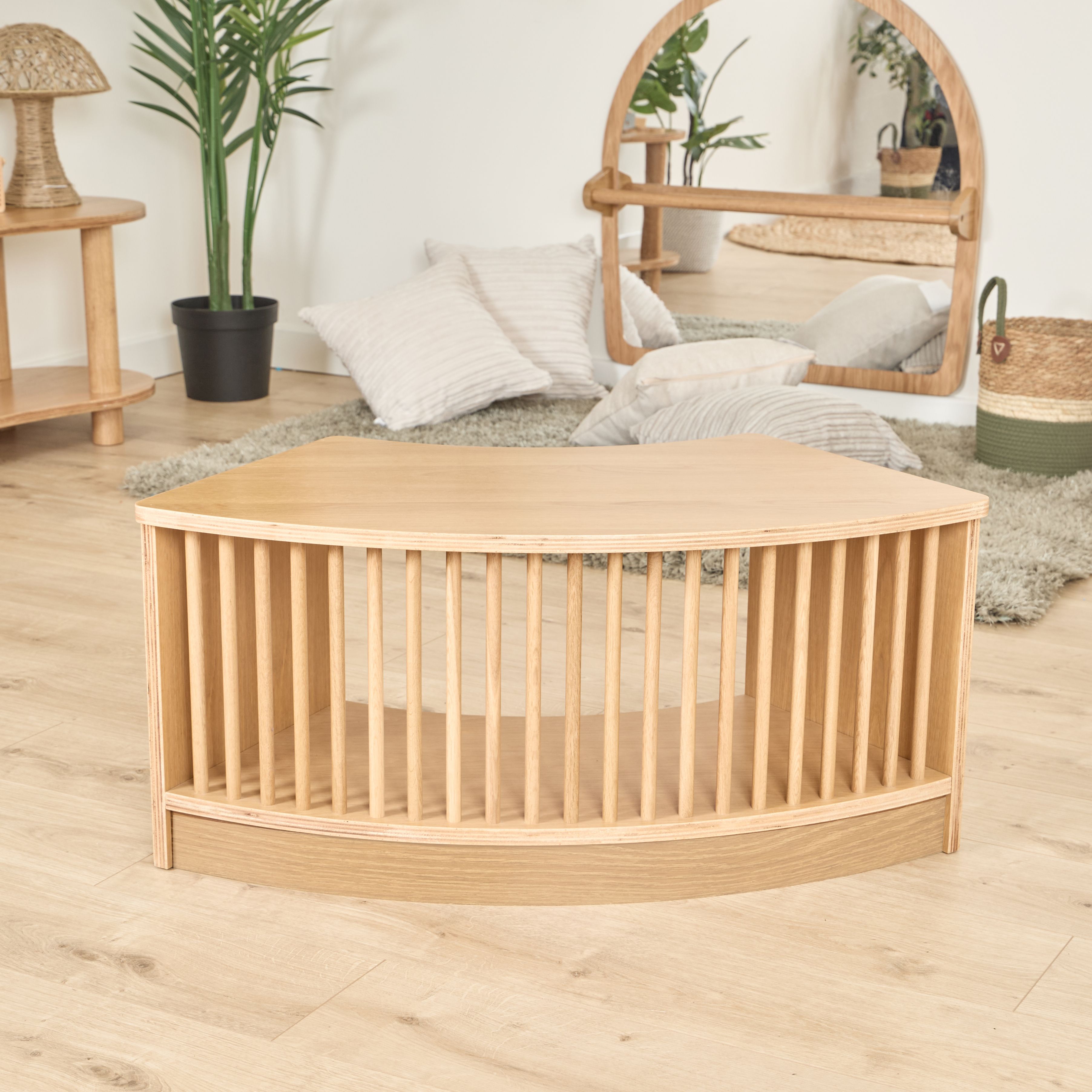 Under 2's Low Fluted Curved Shelf
