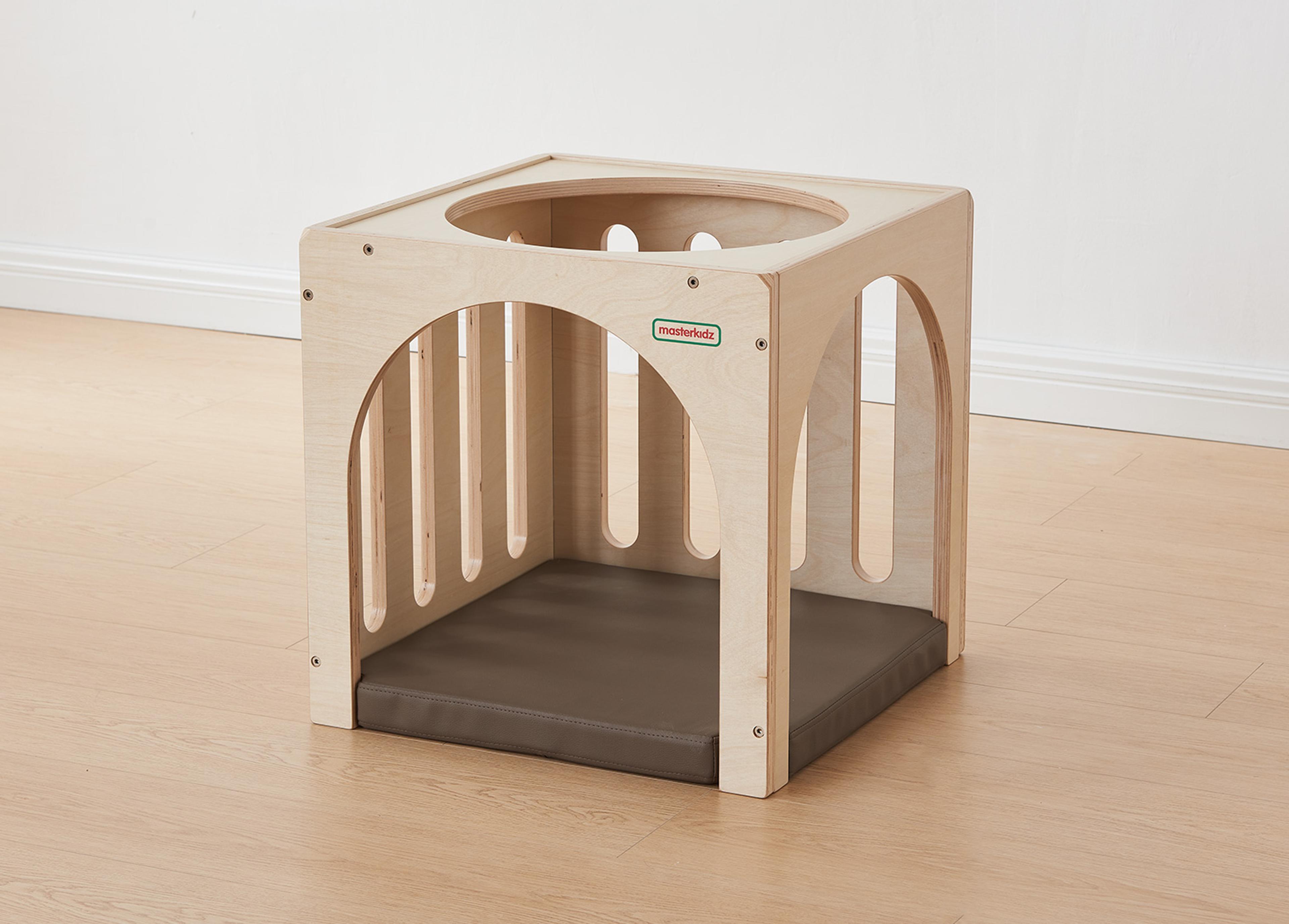 masterkidz Toddler Cube - Corner with Look-out Window