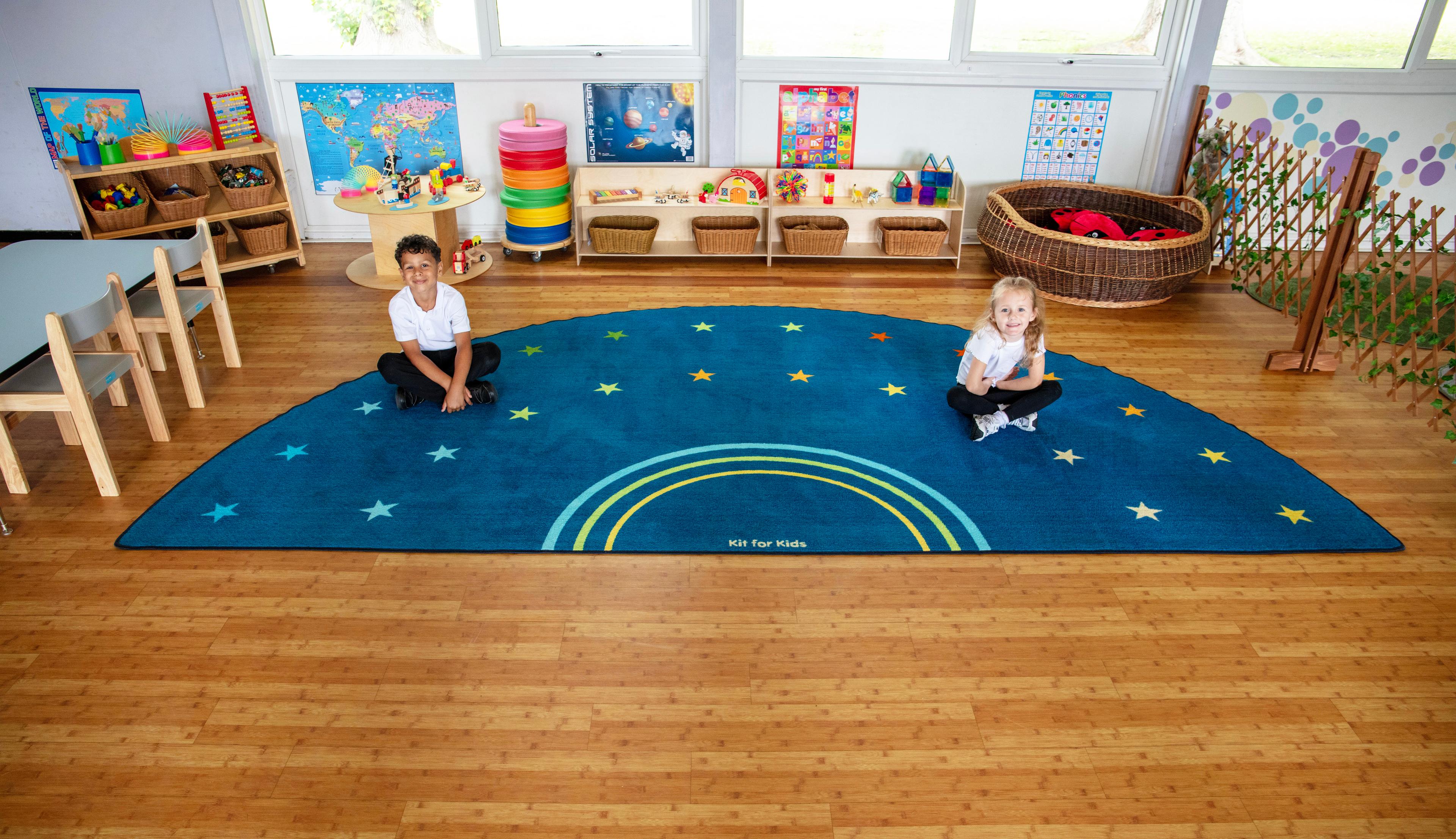 Essentials Radiating Star Semi Circle Carpet