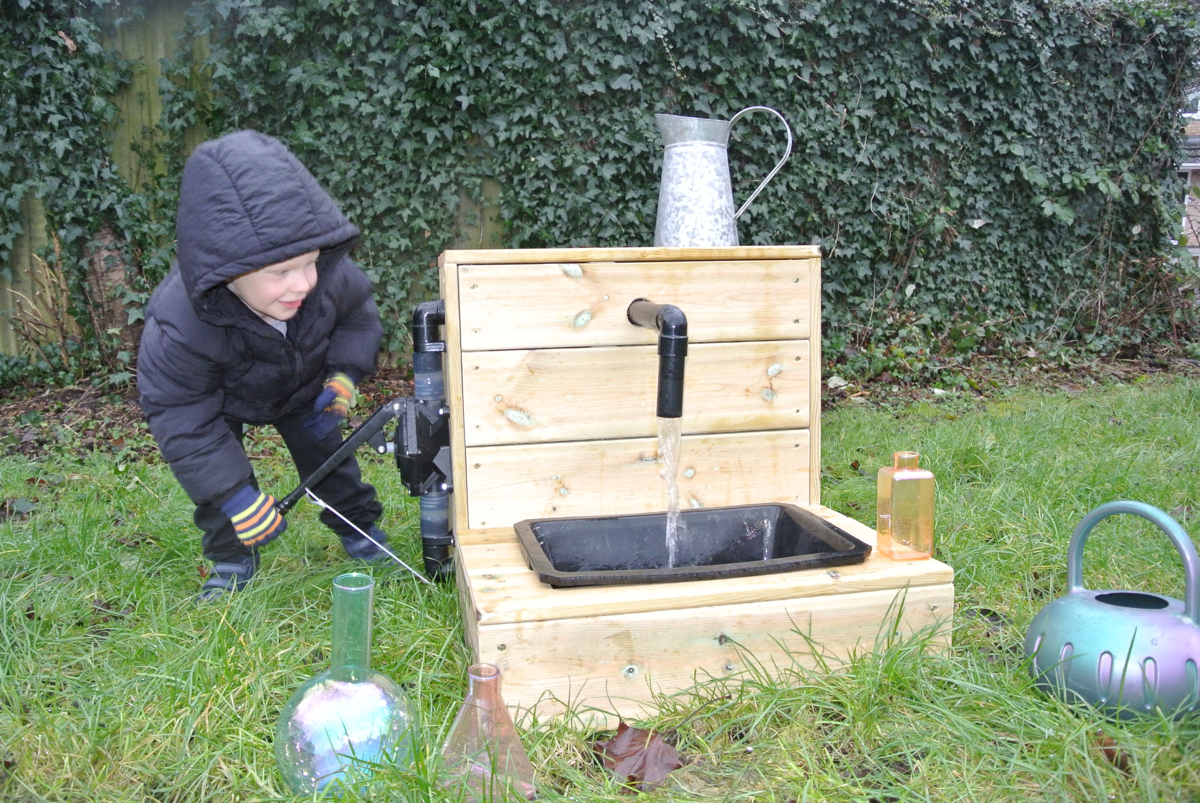 Standalone Water Pump Station from Hope Education