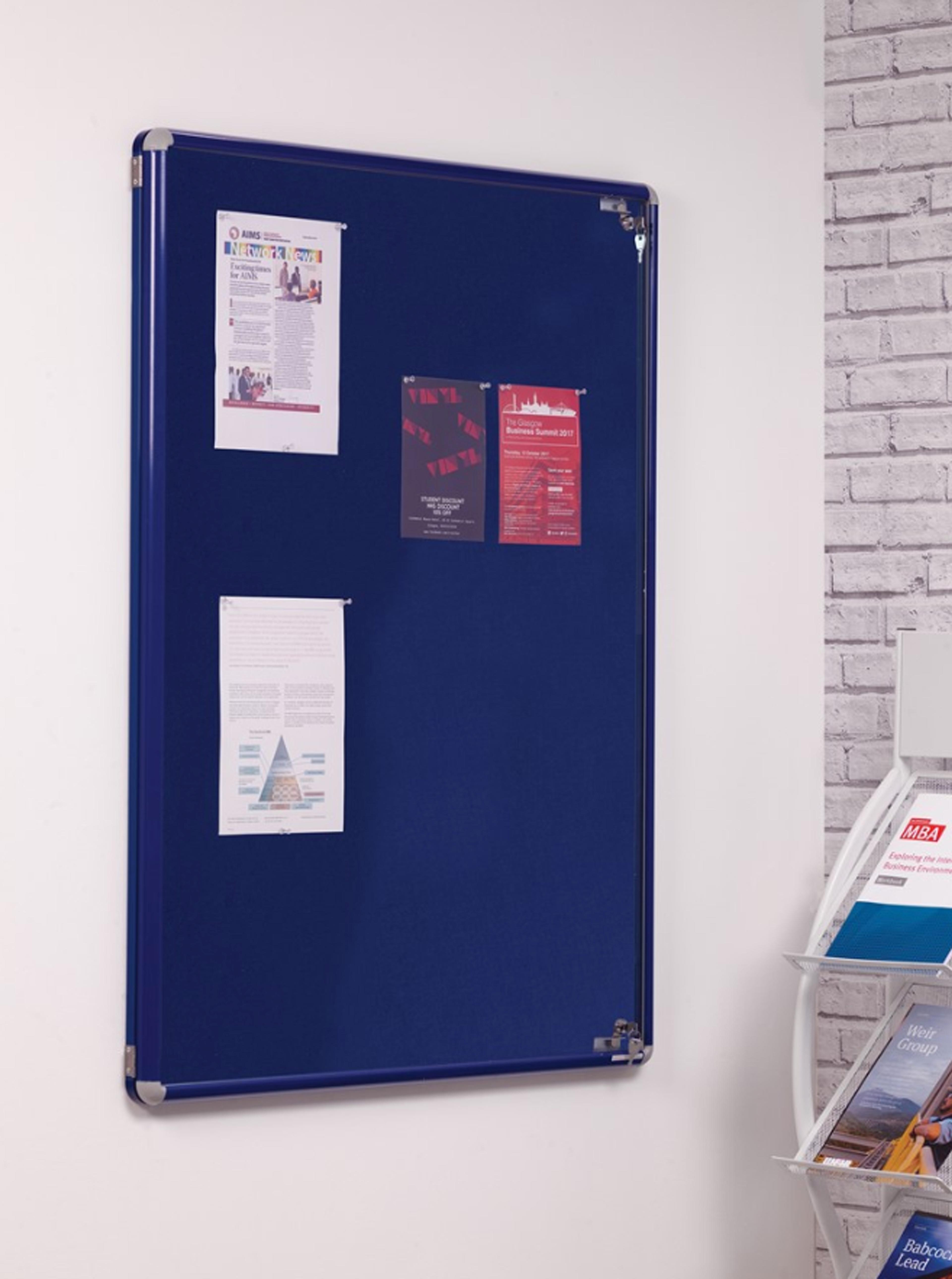 SmartShield Aluminium Lockable Noticeboard - Blue - 90x60cm