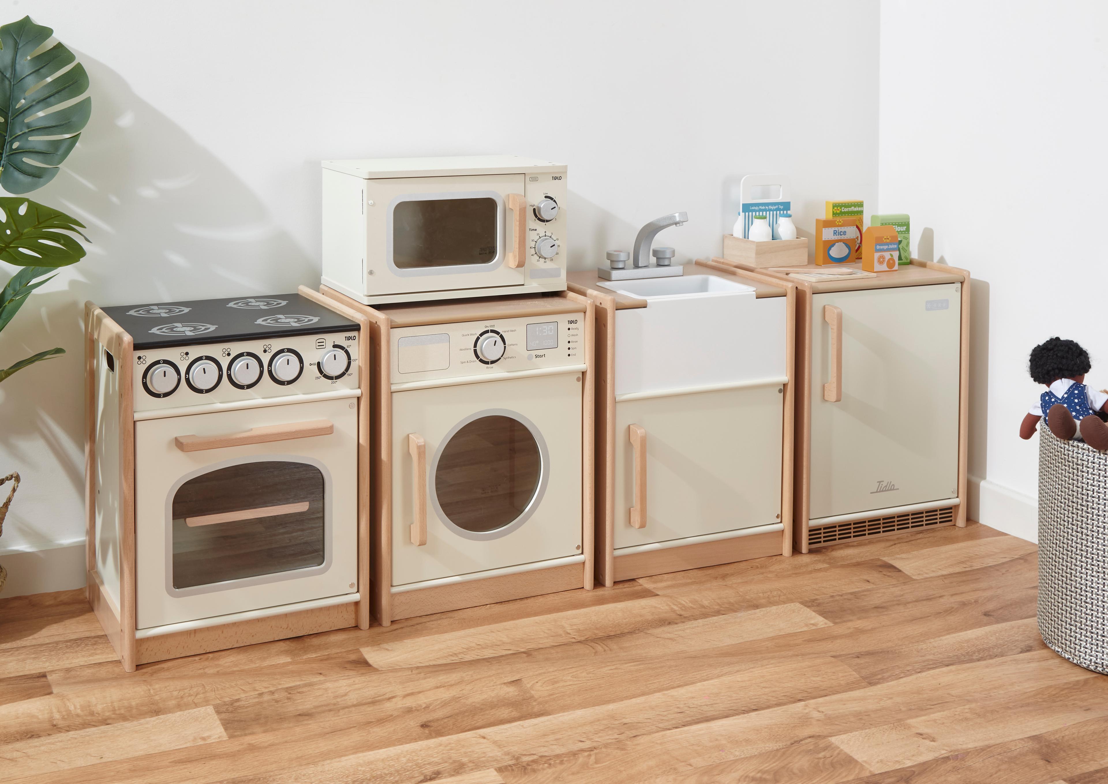 TIDLO White Wooden Kitchen - 5 Piece Set
