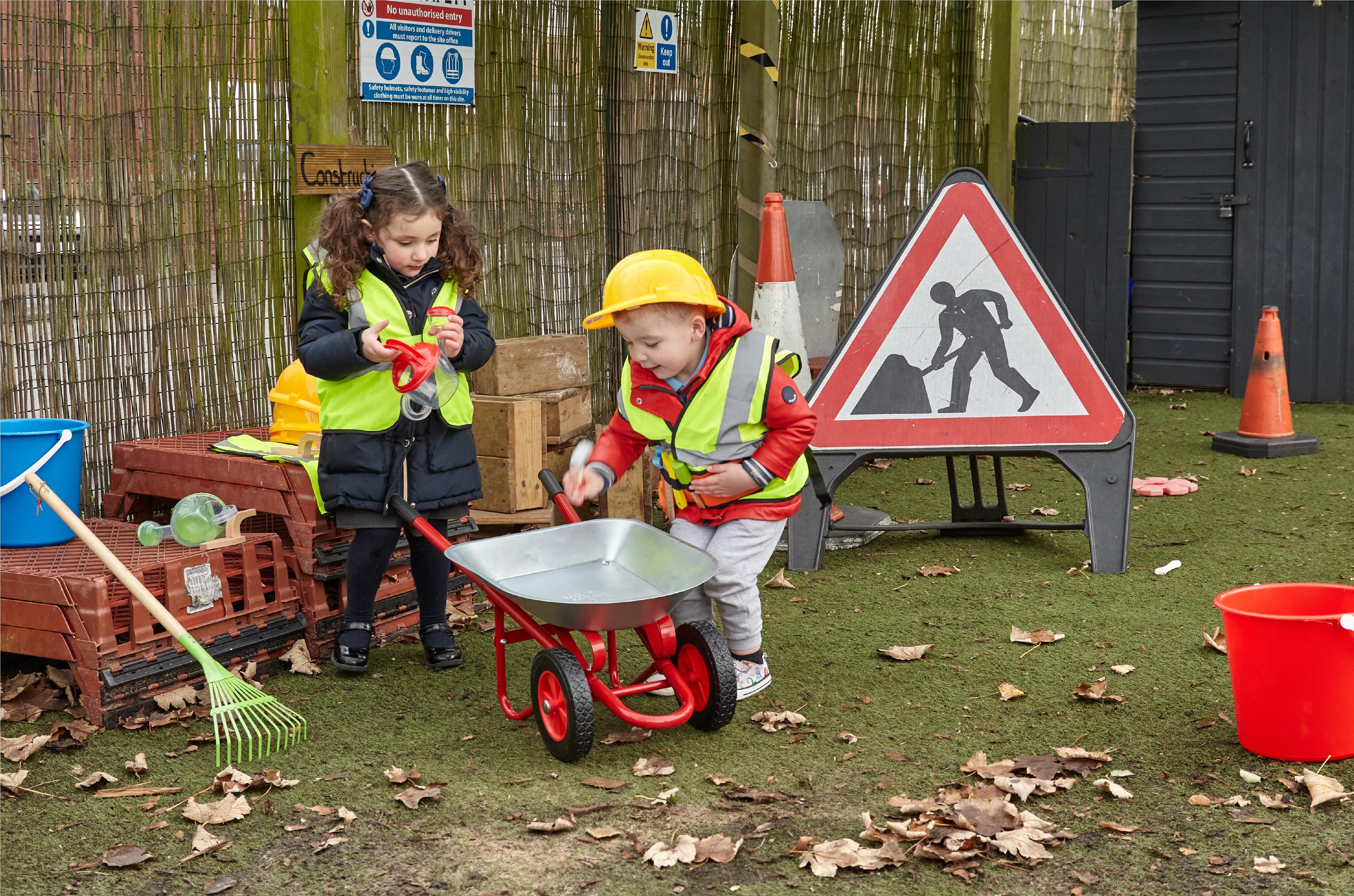Builders Role Play Kit from Hope Education