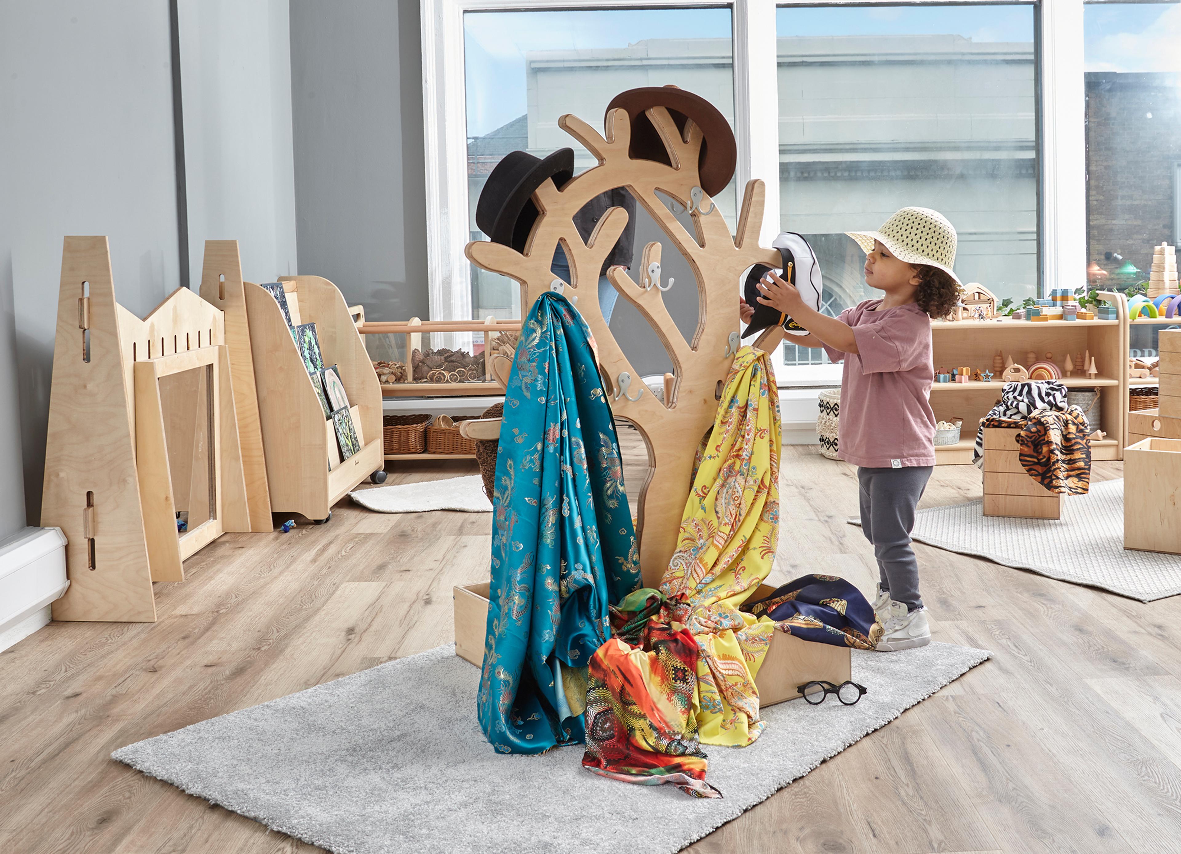Fafunia by Hope Education Dressing Up Storage Tree