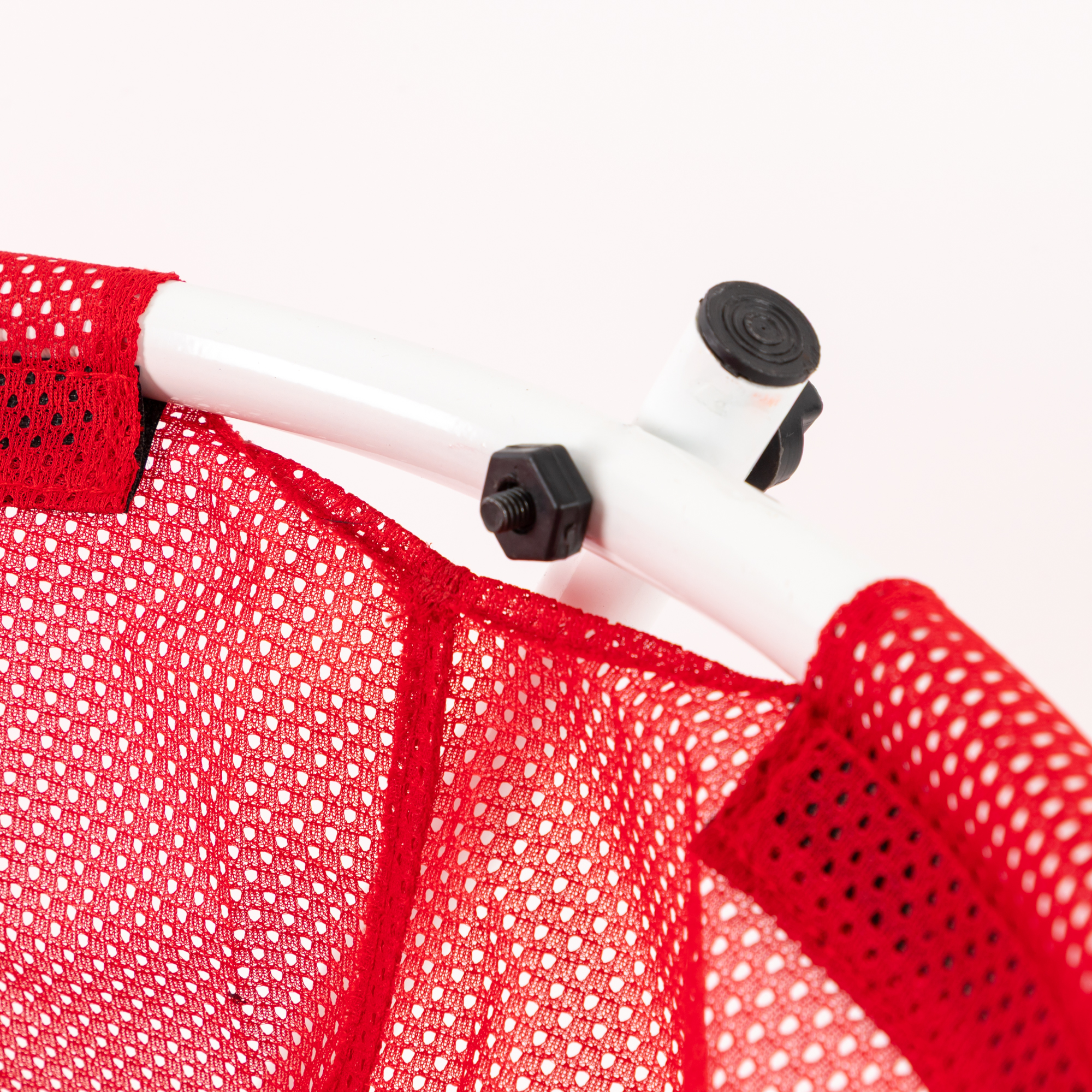 Everyday Chipping Trainer - Red