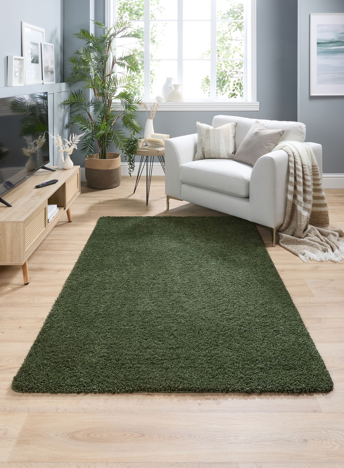 Hope Forest Rug Plain Shaggy Stain Resistant Washable Rug -100 x 150cm - Forest Green ...