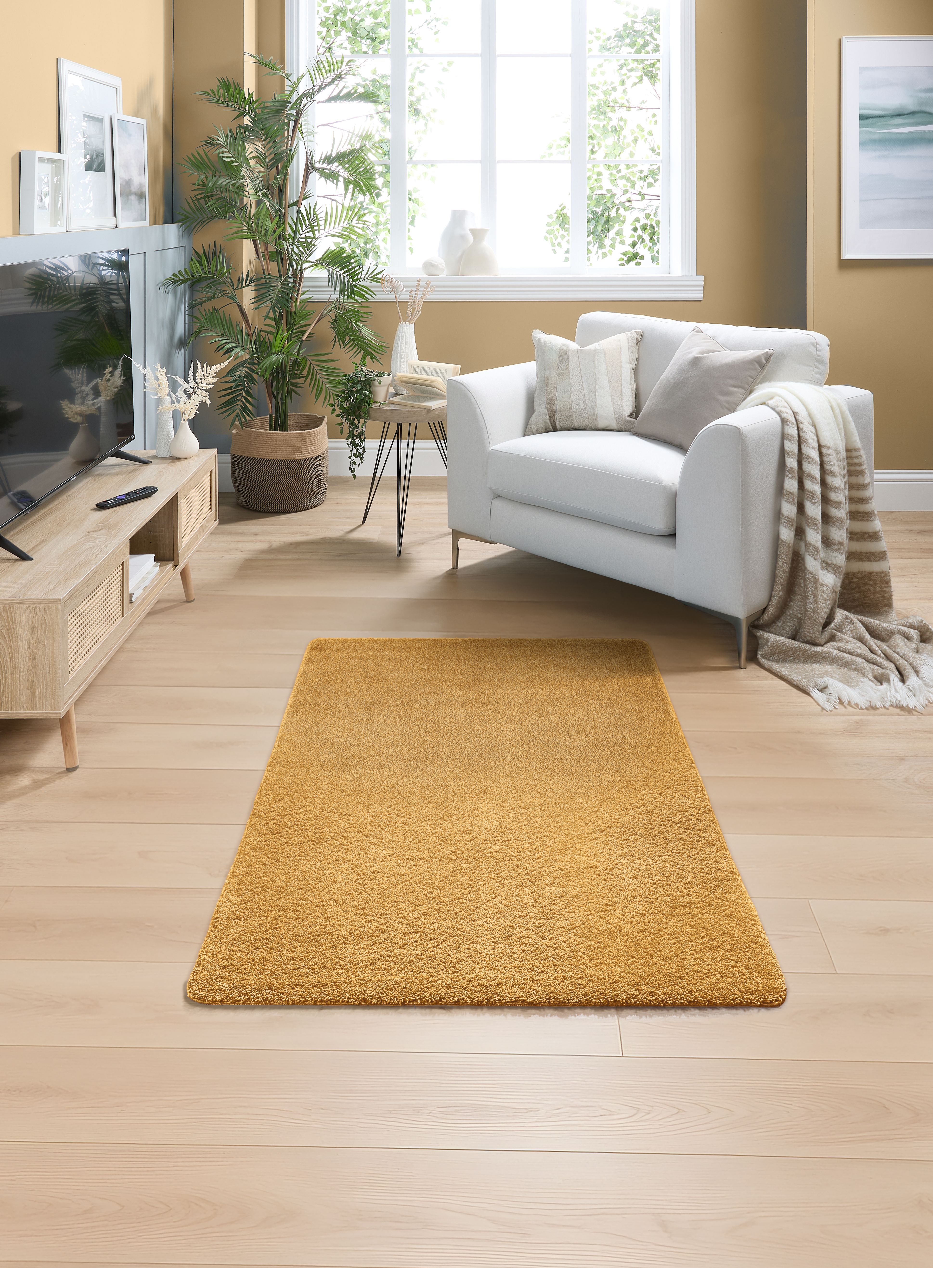 Plain Shaggy Stain Resistant Washable Rug -100 x 150cm - Ochre