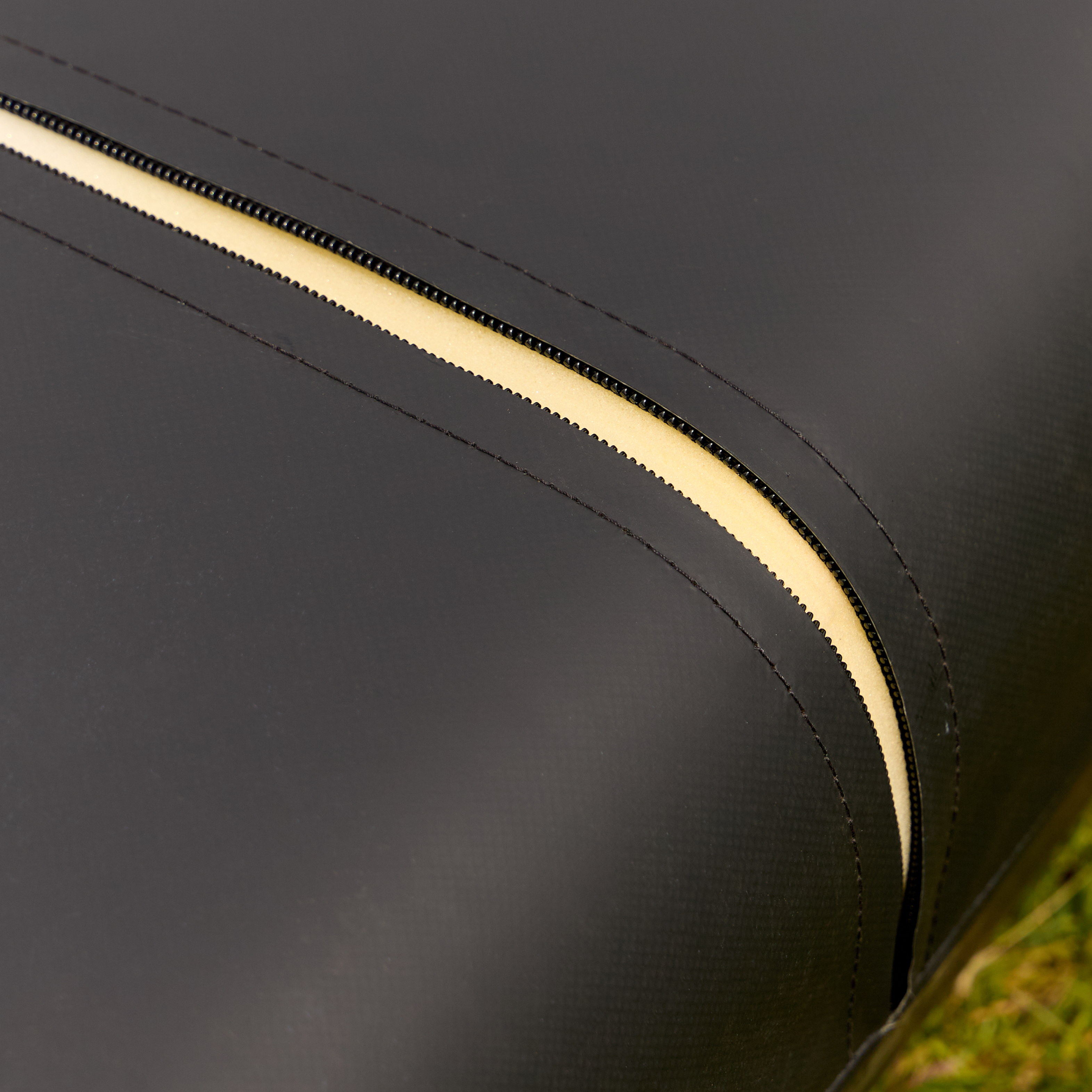 SHOSHIN Double Wedge Tackle Shield - Jun
