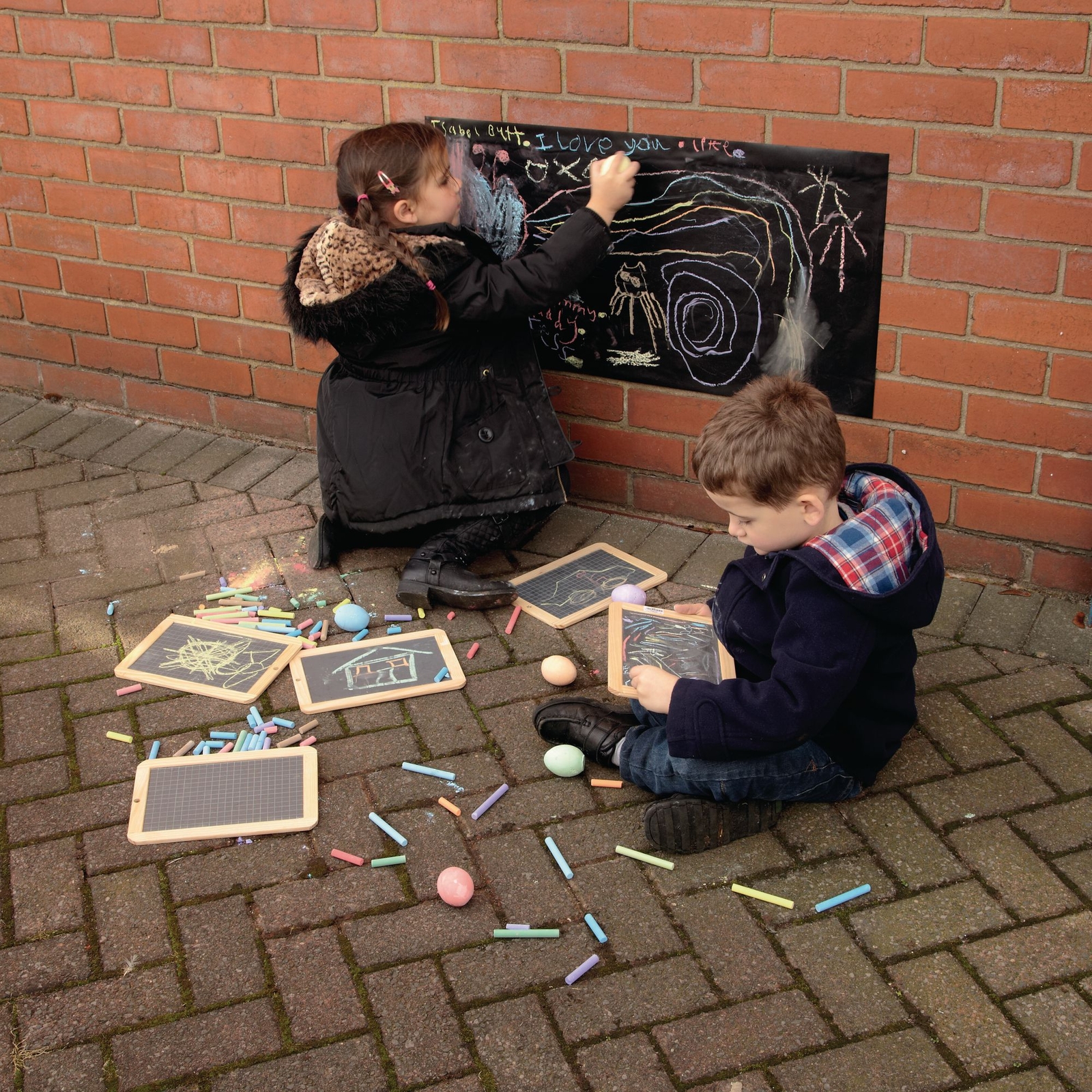 Easels, Chalkboards & Drying Racks