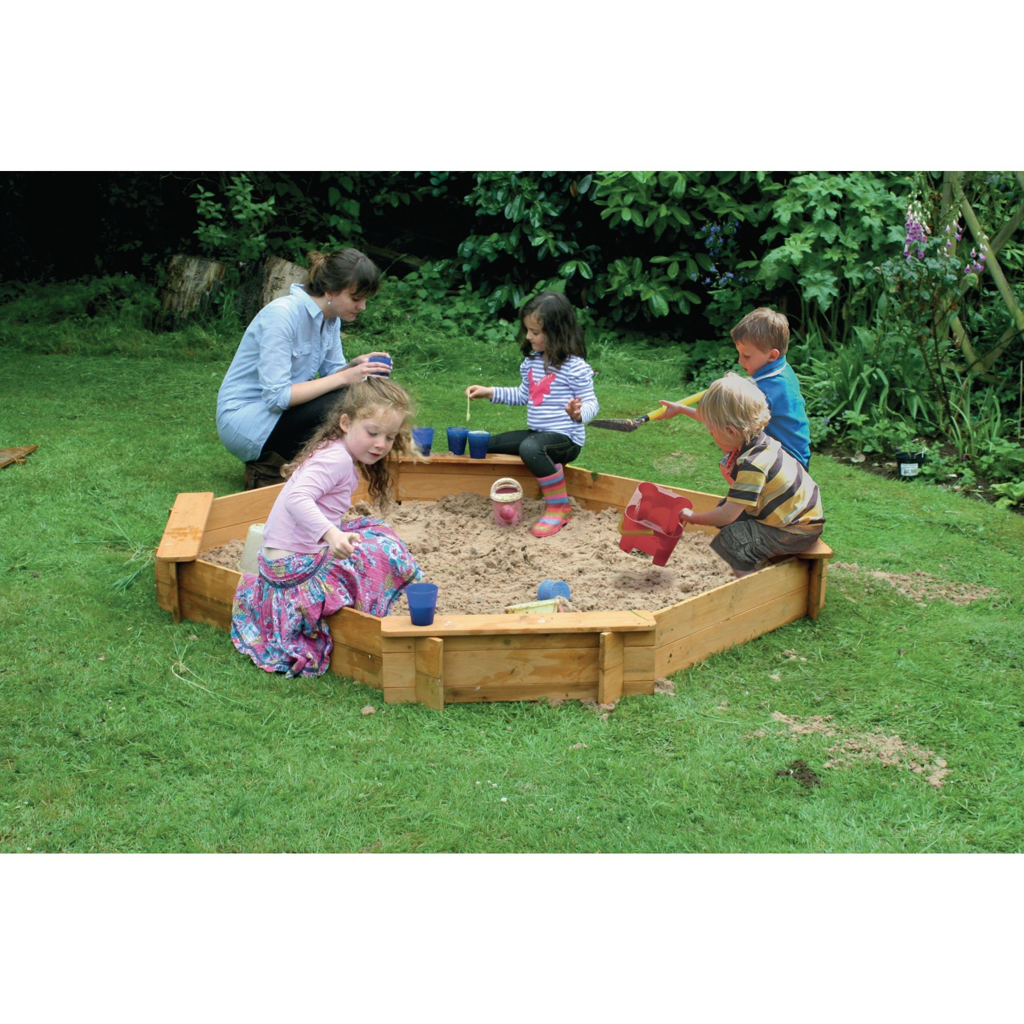 Large Octagonal Sandpit